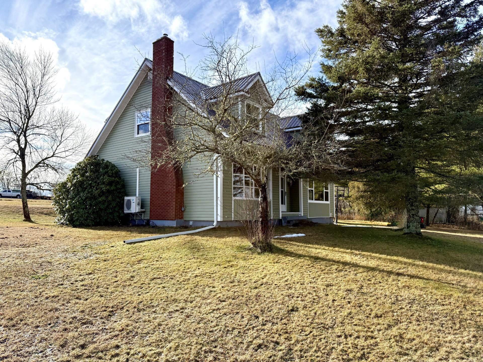 $359,900.00: 1042 6 Highway, Warren