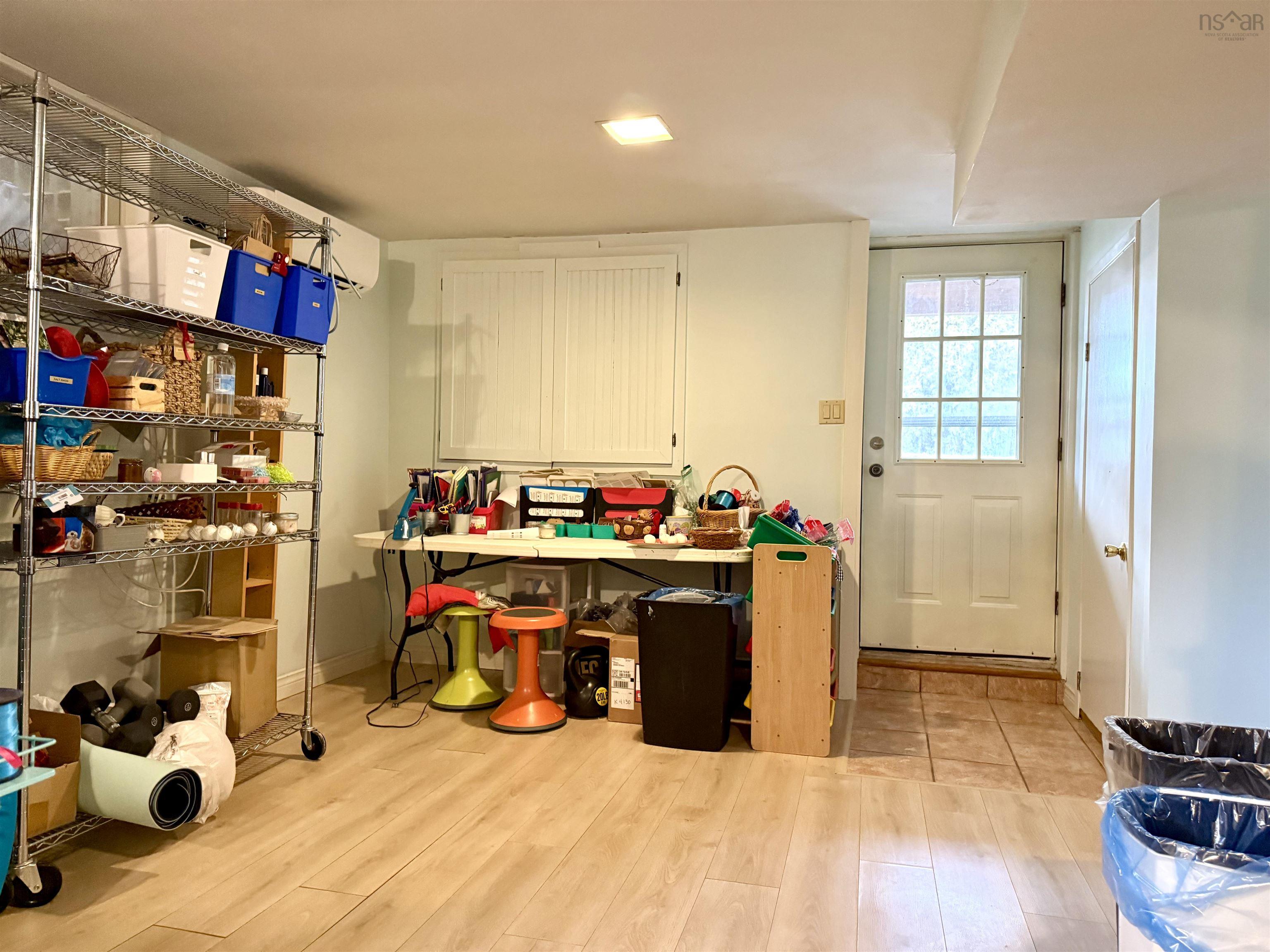 $359,900.00: 1042 6 Highway, Warren