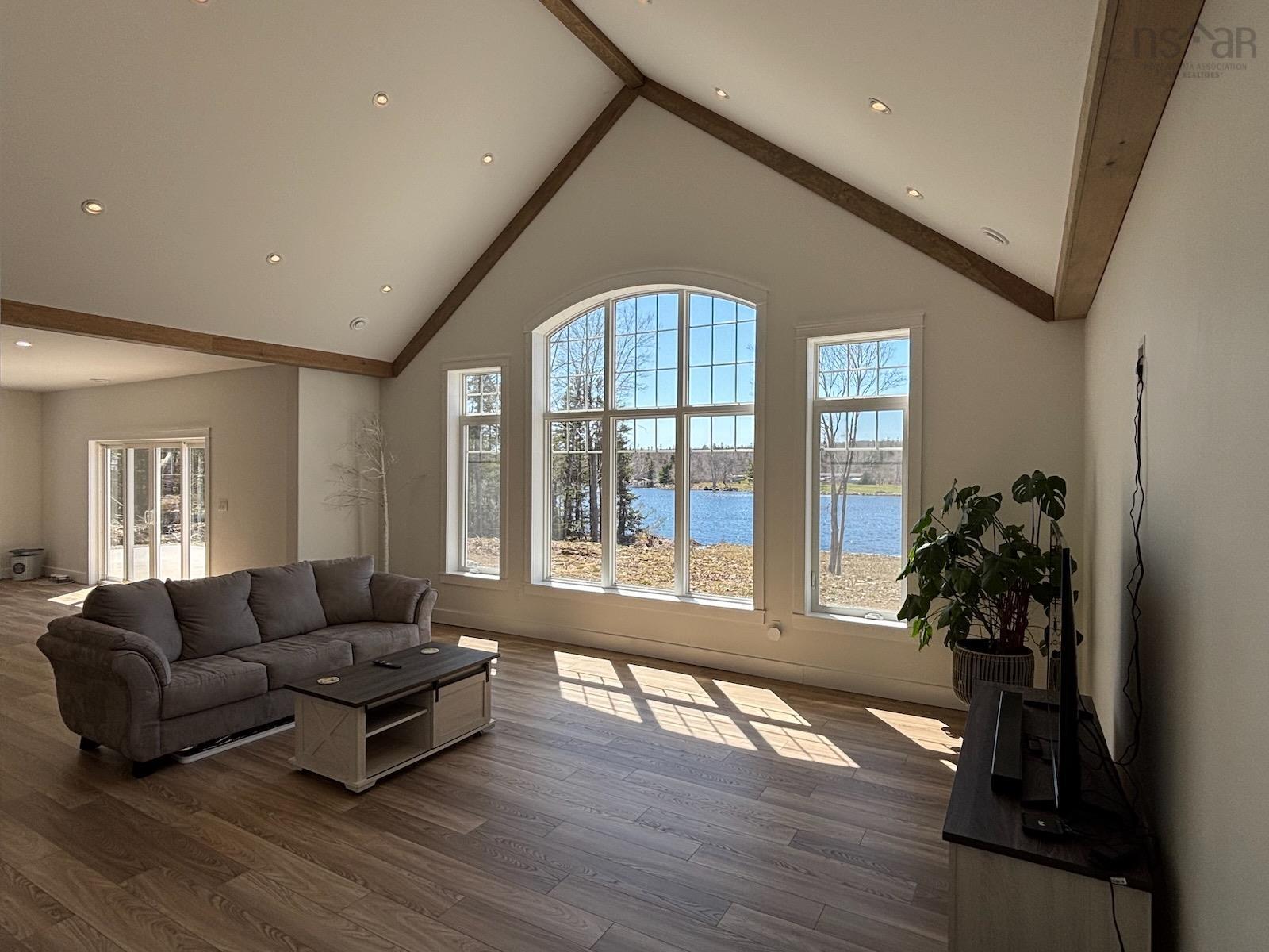 $867,500.00: 36 Belleville Road, Belleville North