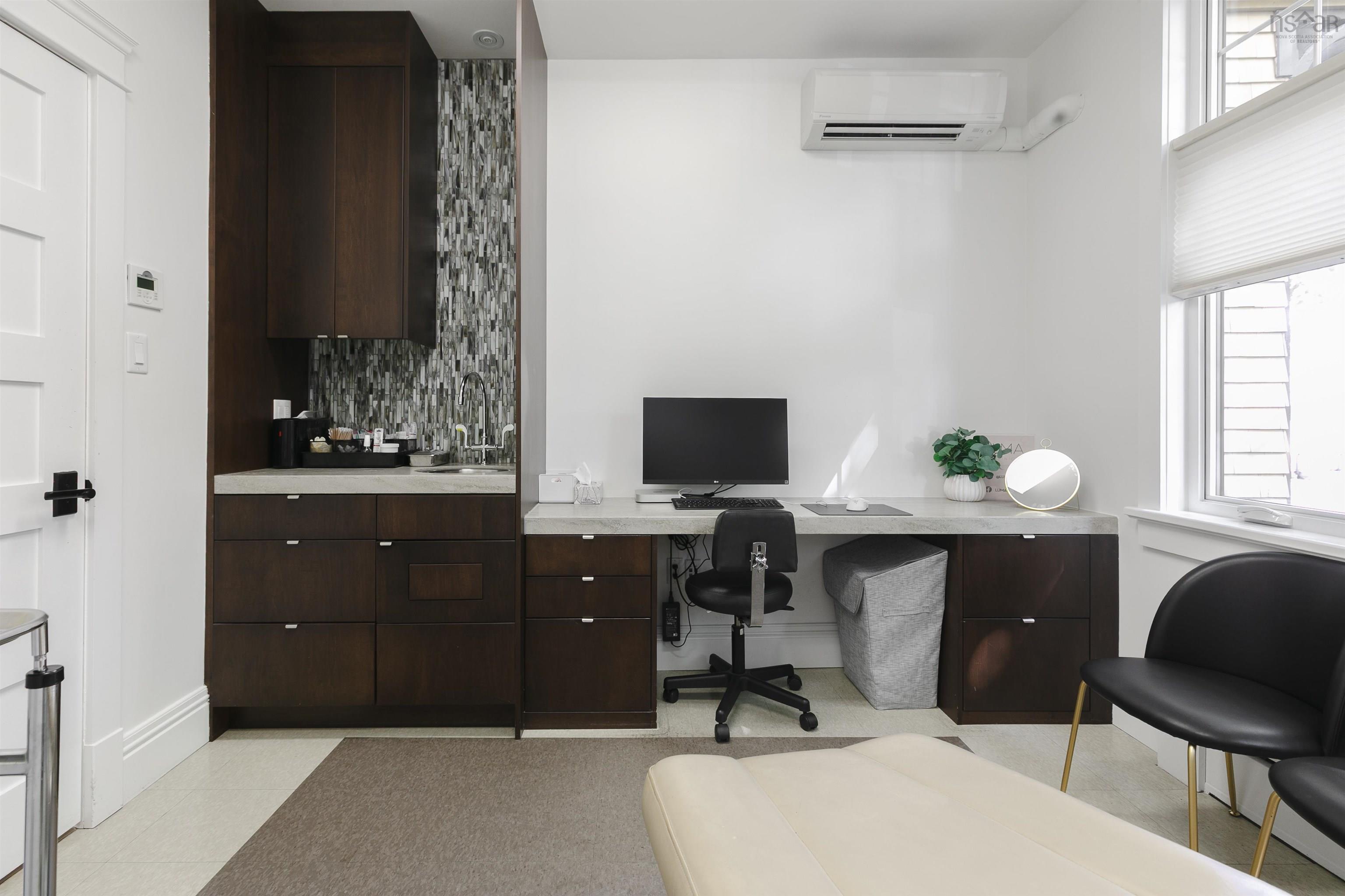 6088 Coburg Road, Halifax, NS (MLS 202600064)