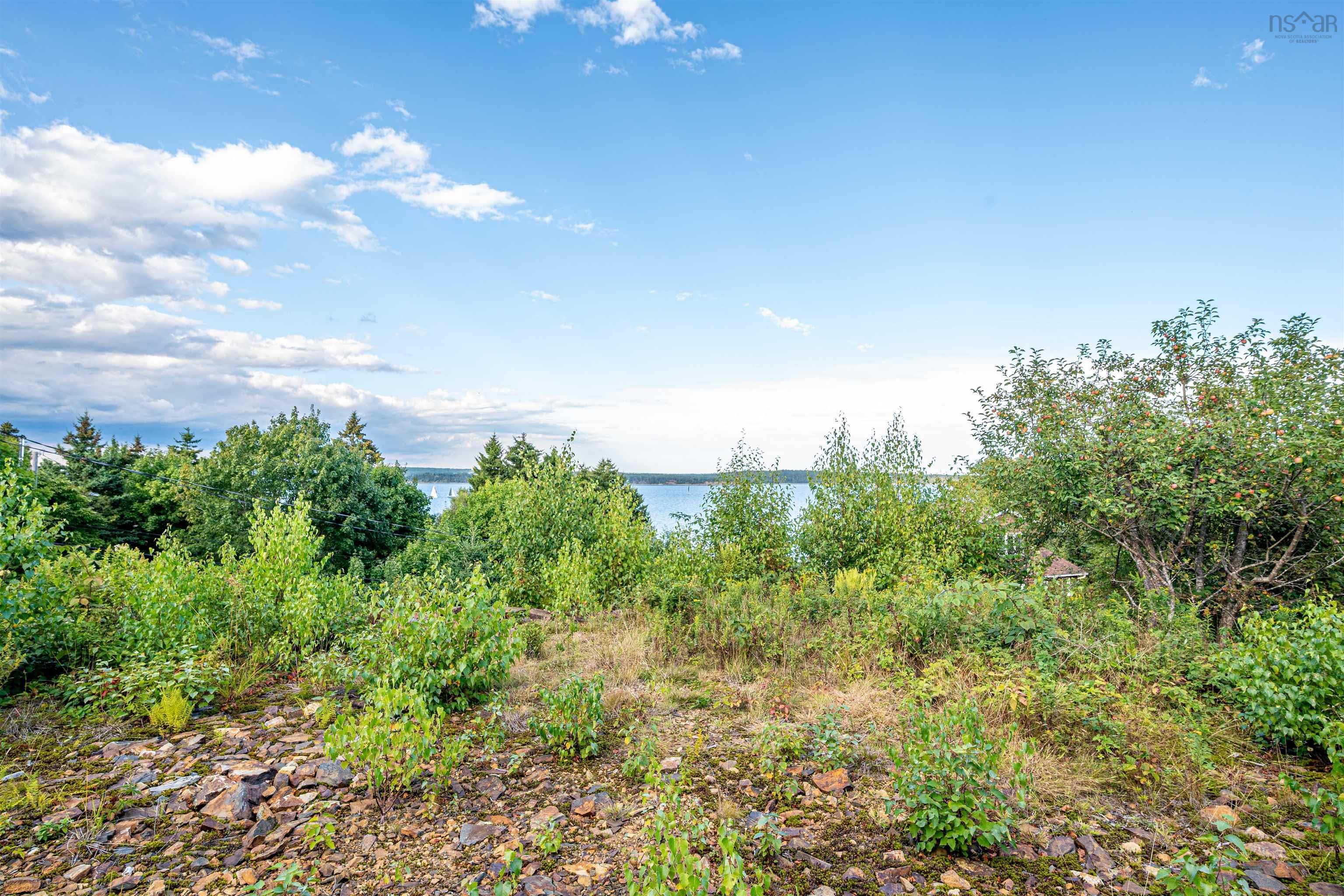 1 Faraday Lane, Fergusons Cove, NS (MLS 202600065)