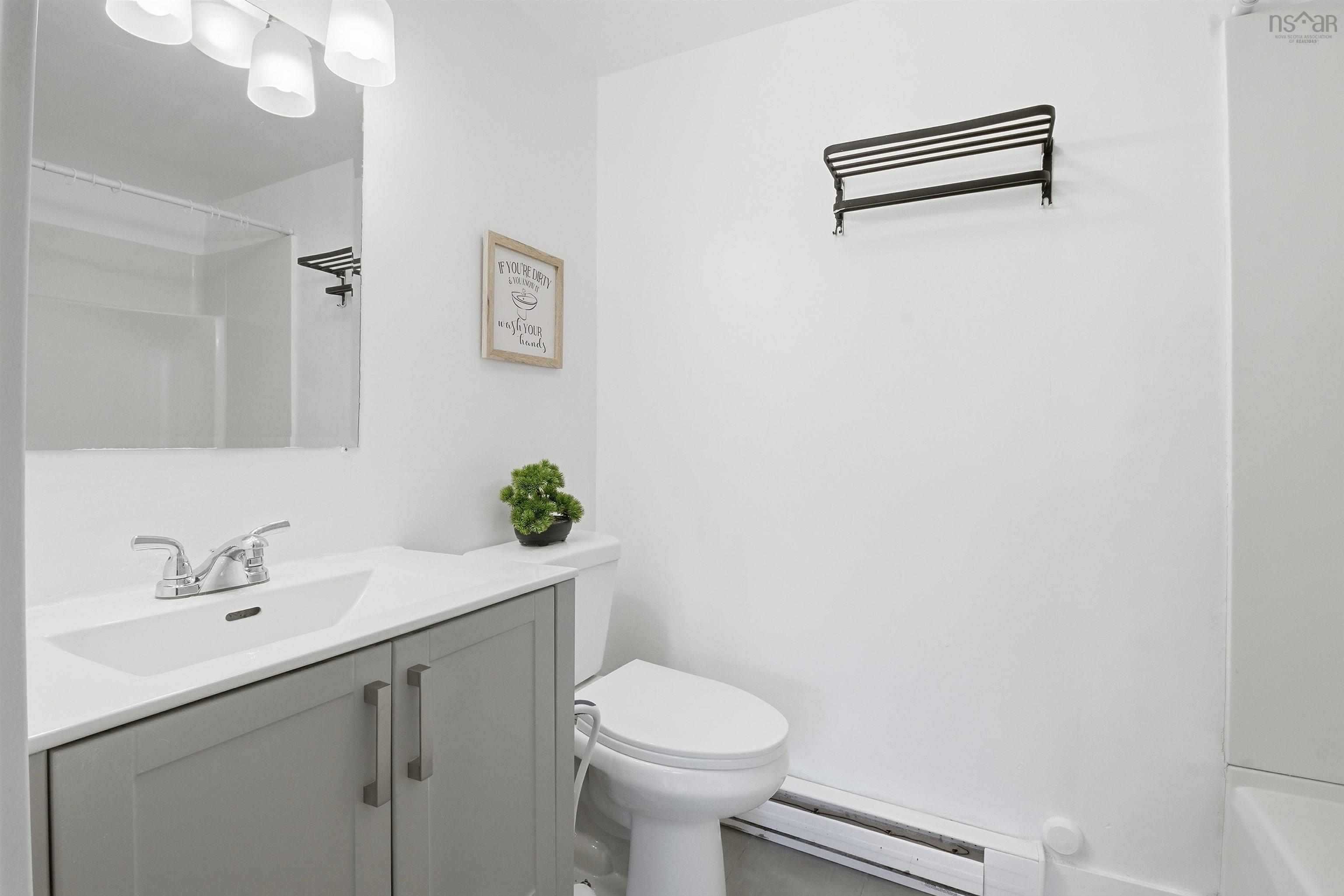 17 Lewis Street, Halifax, NS (MLS 202600066)