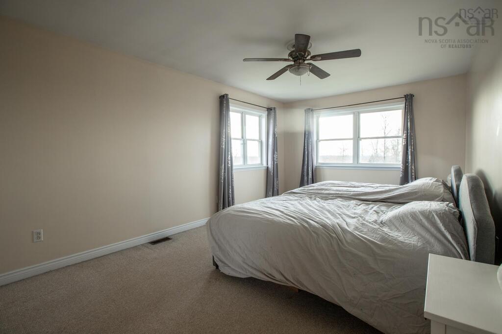 $699,900.00: 721 Indian Road, Nine Mile River