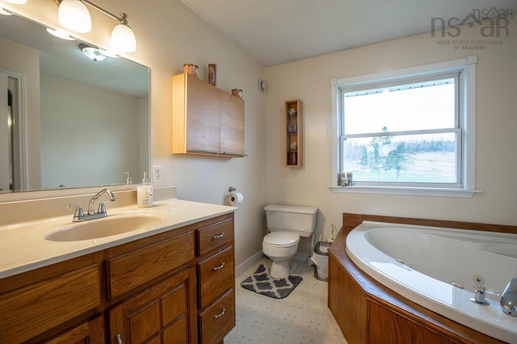 $699,900.00: 721 Indian Road, Nine Mile River