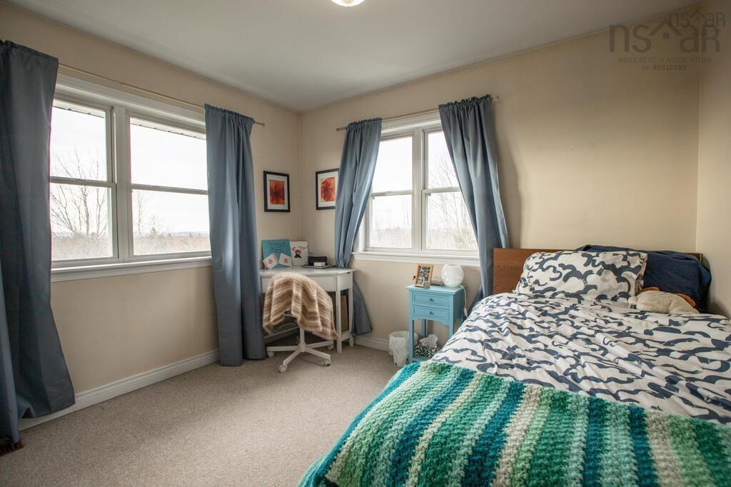 $699,900.00: 721 Indian Road, Nine Mile River