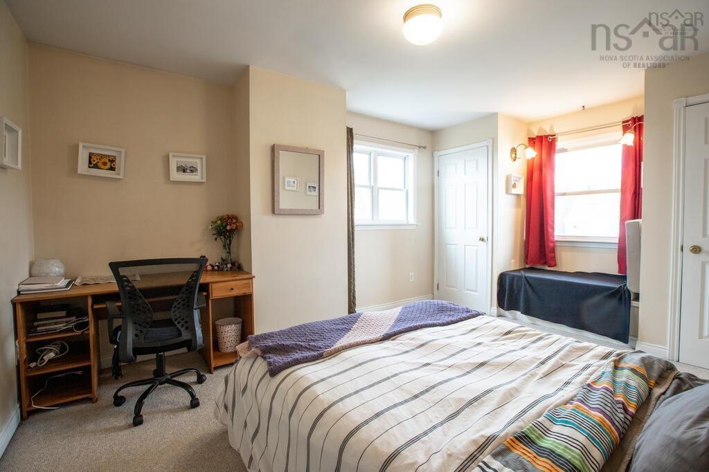 $699,900.00: 721 Indian Road, Nine Mile River