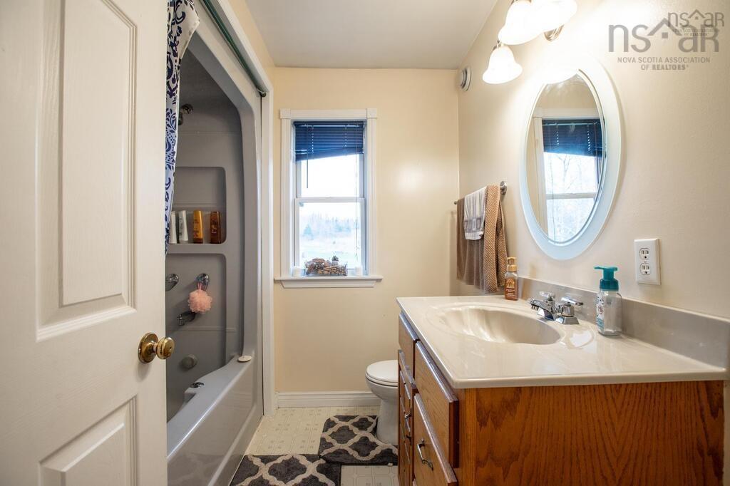 $699,900.00: 721 Indian Road, Nine Mile River