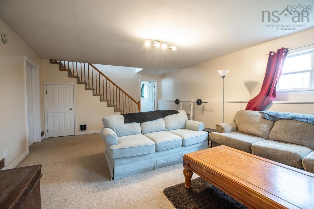 $699,900.00: 721 Indian Road, Nine Mile River