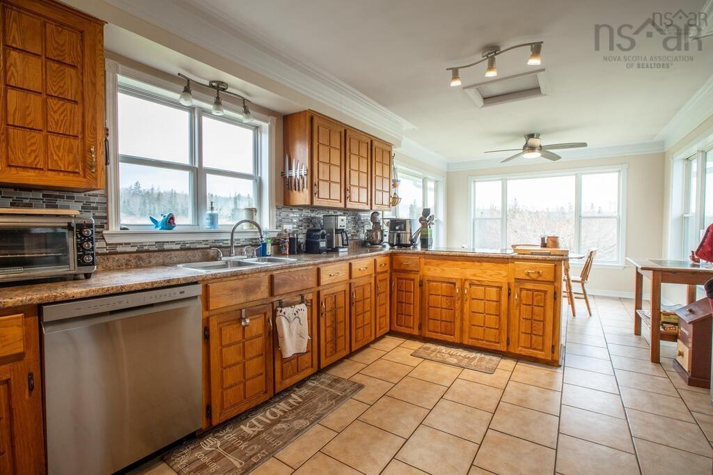 $699,900.00: 721 Indian Road, Nine Mile River