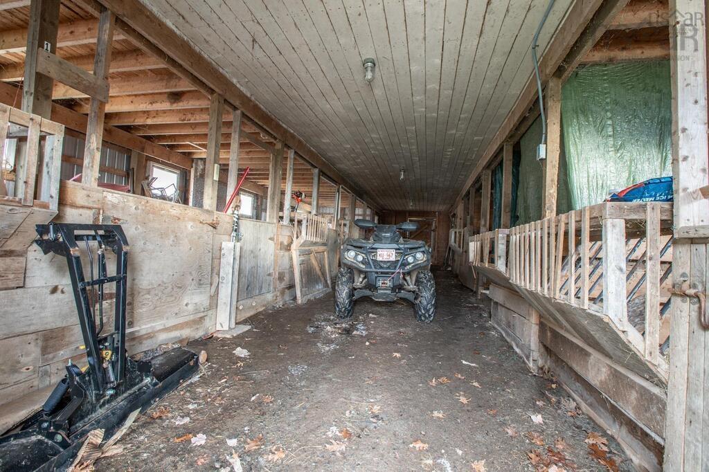 $699,900.00: 721 Indian Road, Nine Mile River