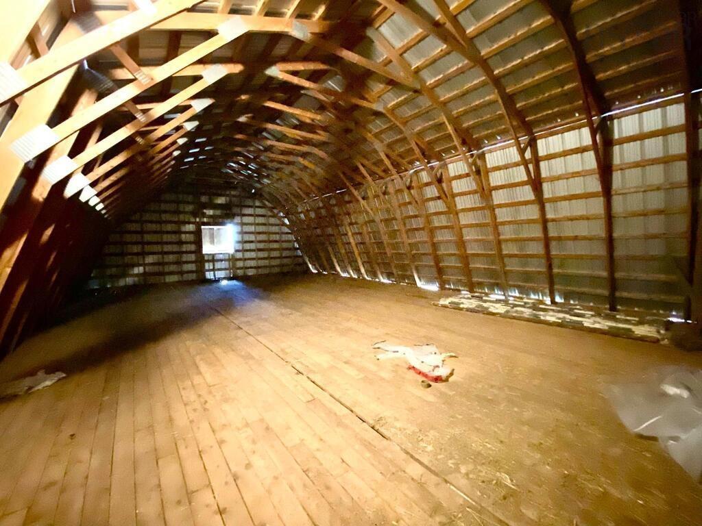 $699,900.00: 721 Indian Road, Nine Mile River