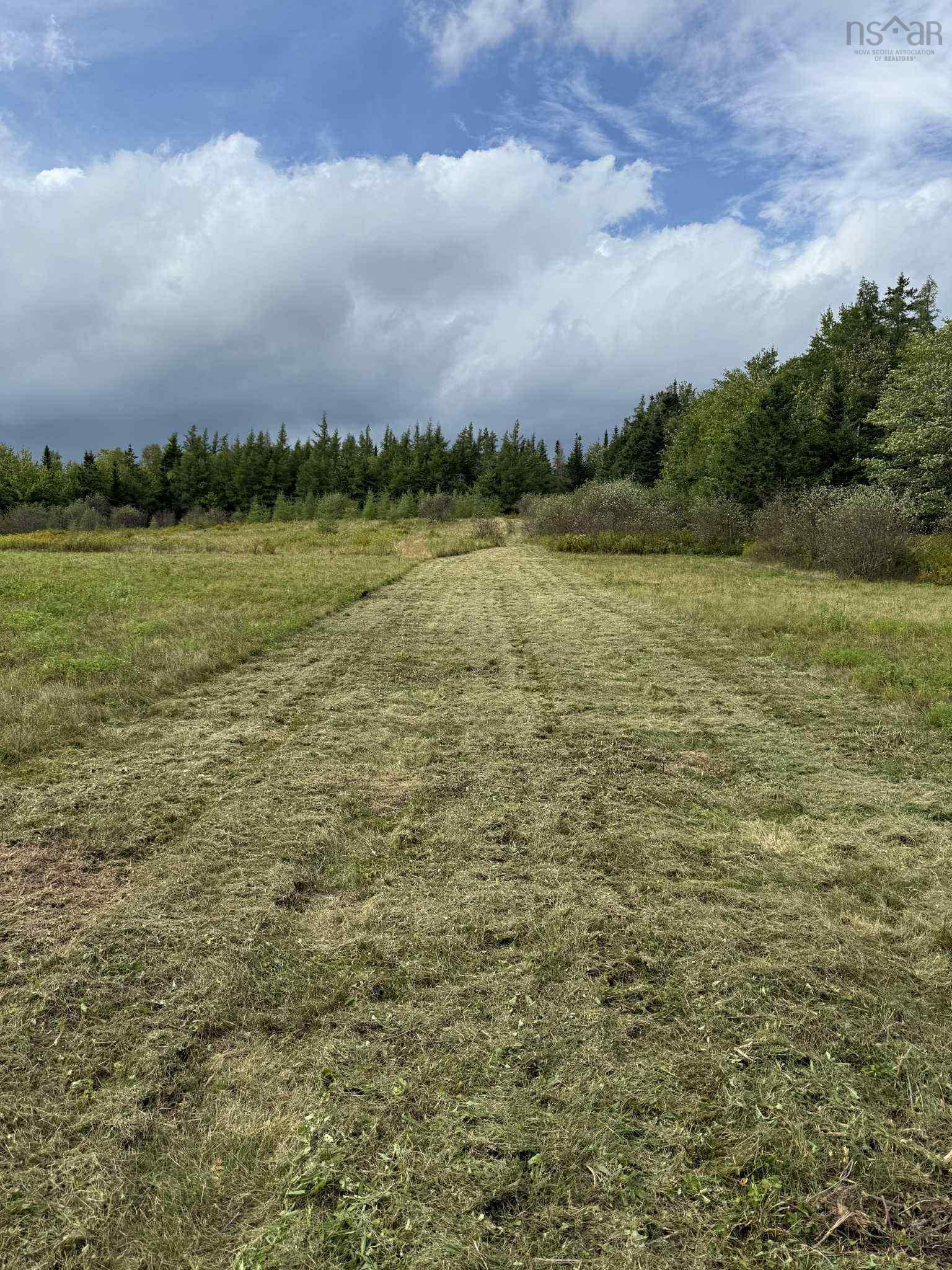 $699,900.00: 721 Indian Road, Nine Mile River