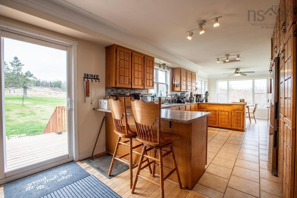 $699,900.00: 721 Indian Road, Nine Mile River