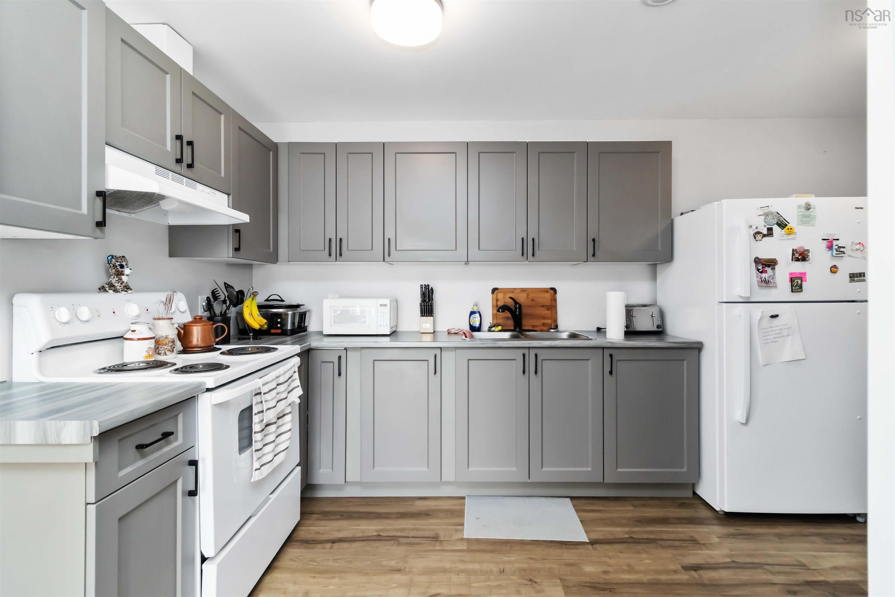 $425,000.00: 1321 Highway 277, Dutch Settlement