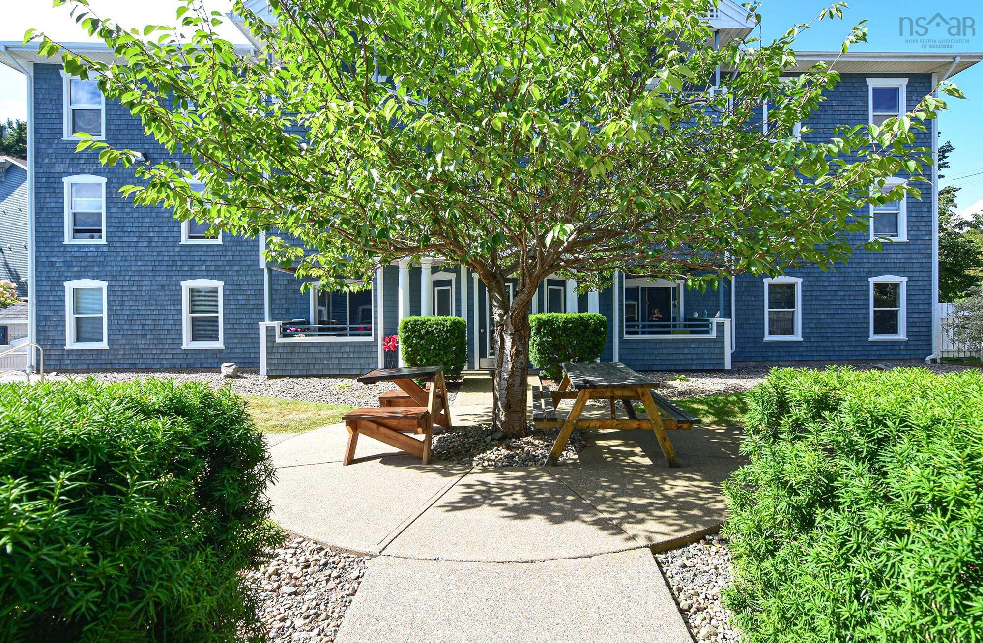 523 42 Hammonds Plains Road, Bedford, NS (MLS 202600101)