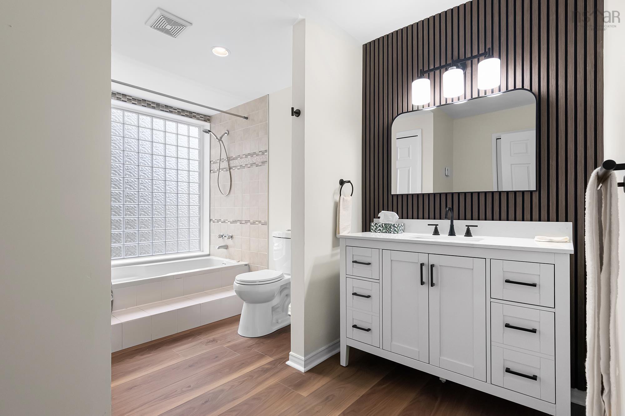 523 42 Hammonds Plains Road, Bedford, NS (MLS 202600101)