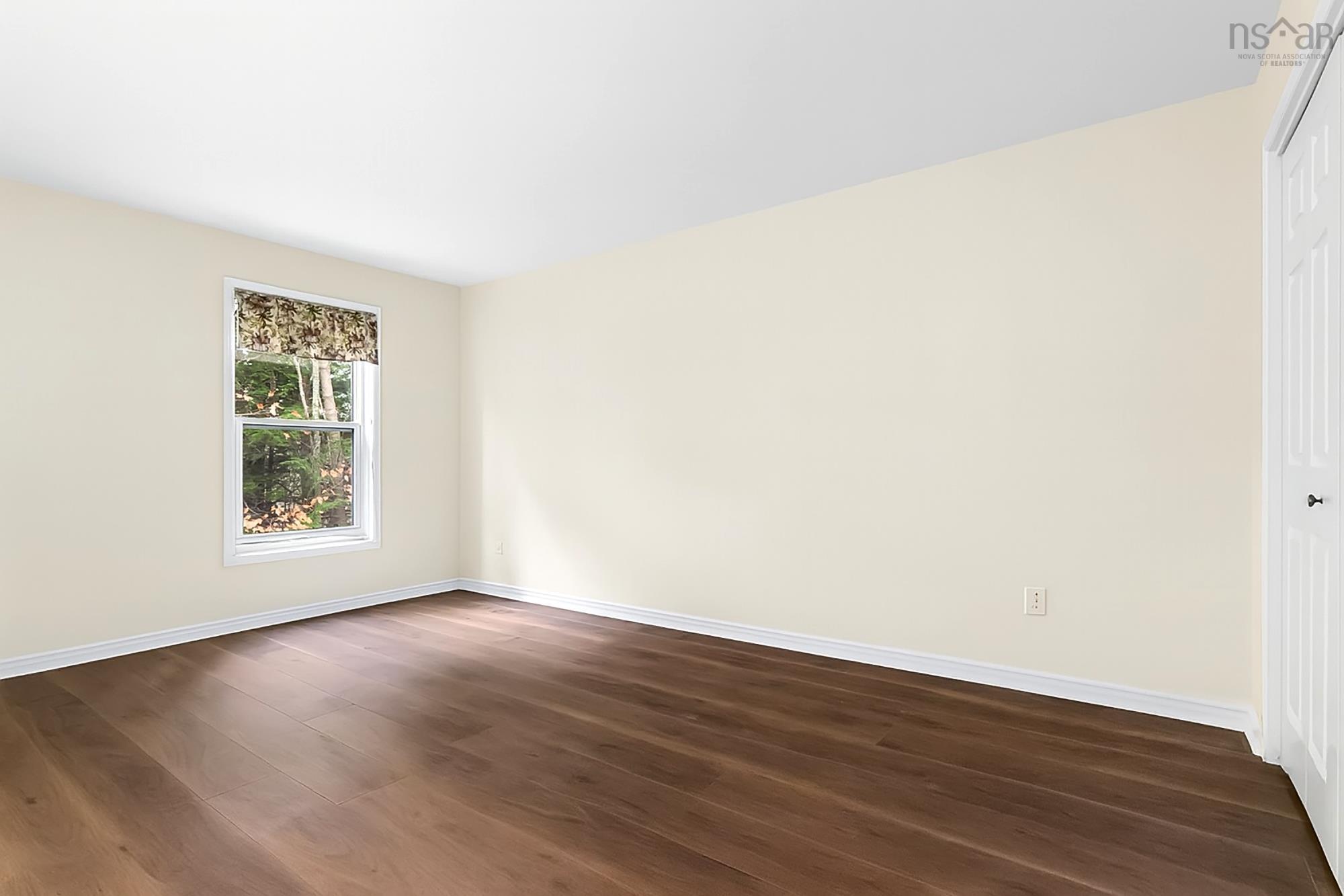 523 42 Hammonds Plains Road, Bedford, NS (MLS 202600101)