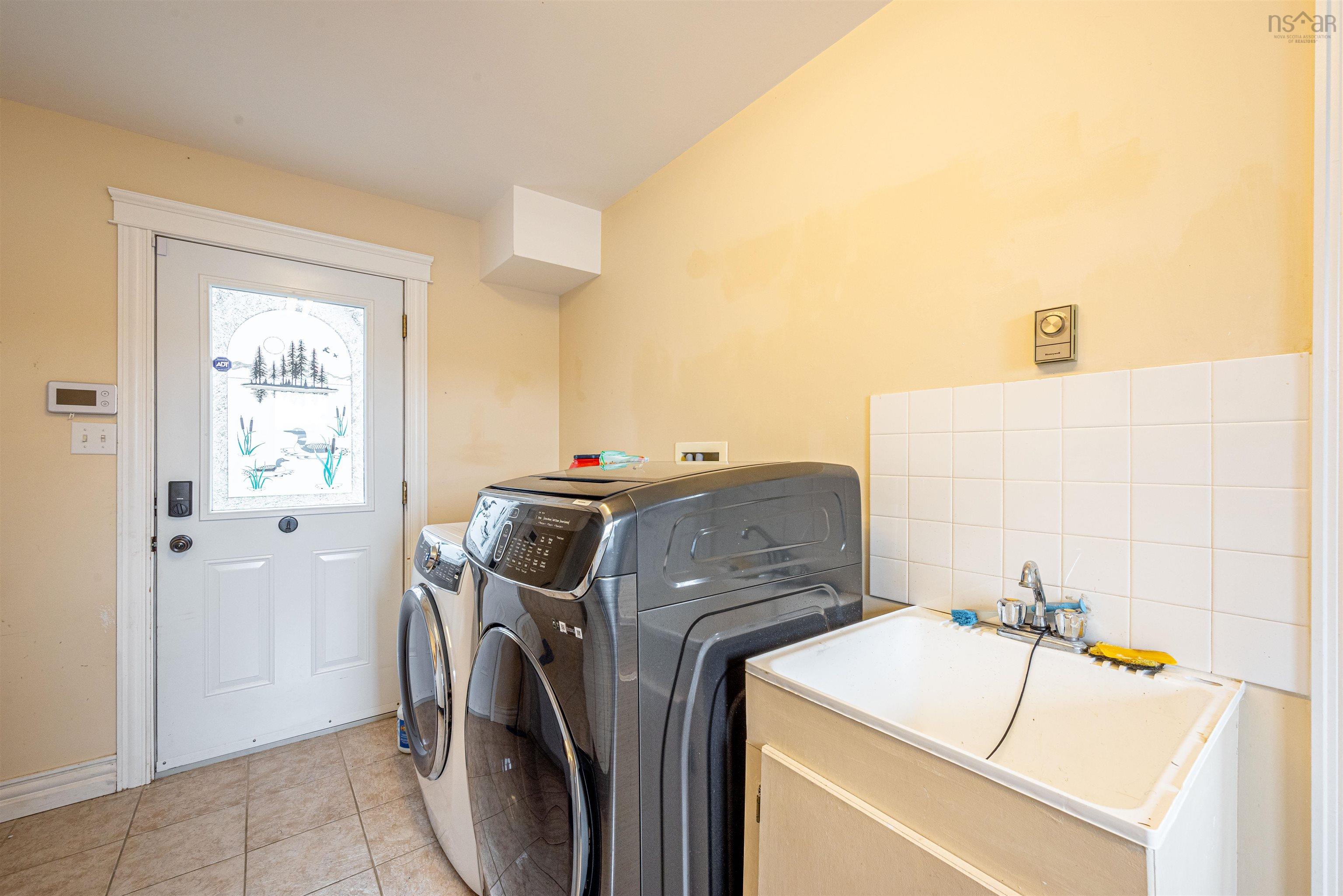 35 Granter Road, Bedford, NS (MLS 202600138)