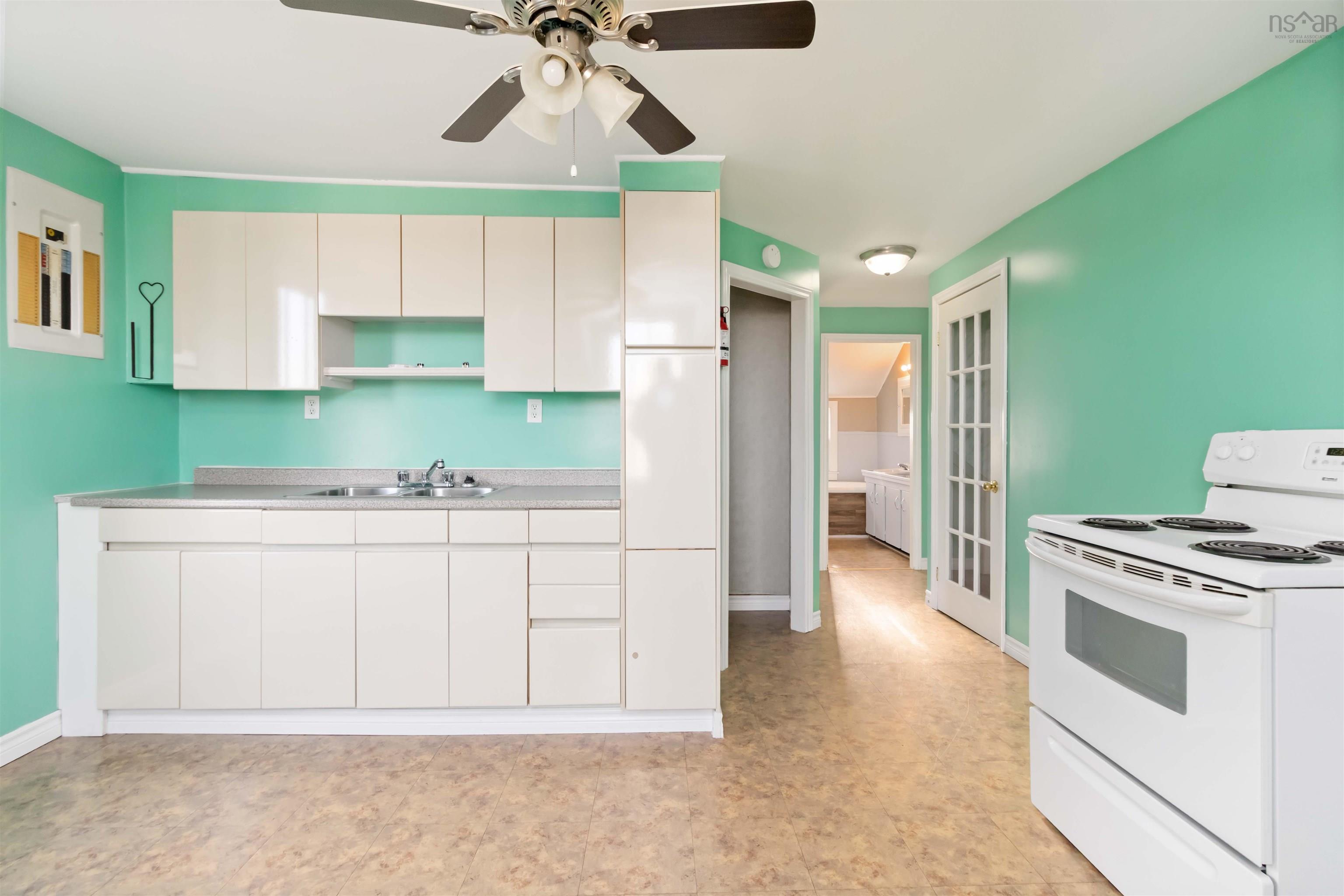 1544 St Margarets Bay Road, Lakeside, NS (MLS 202600148)