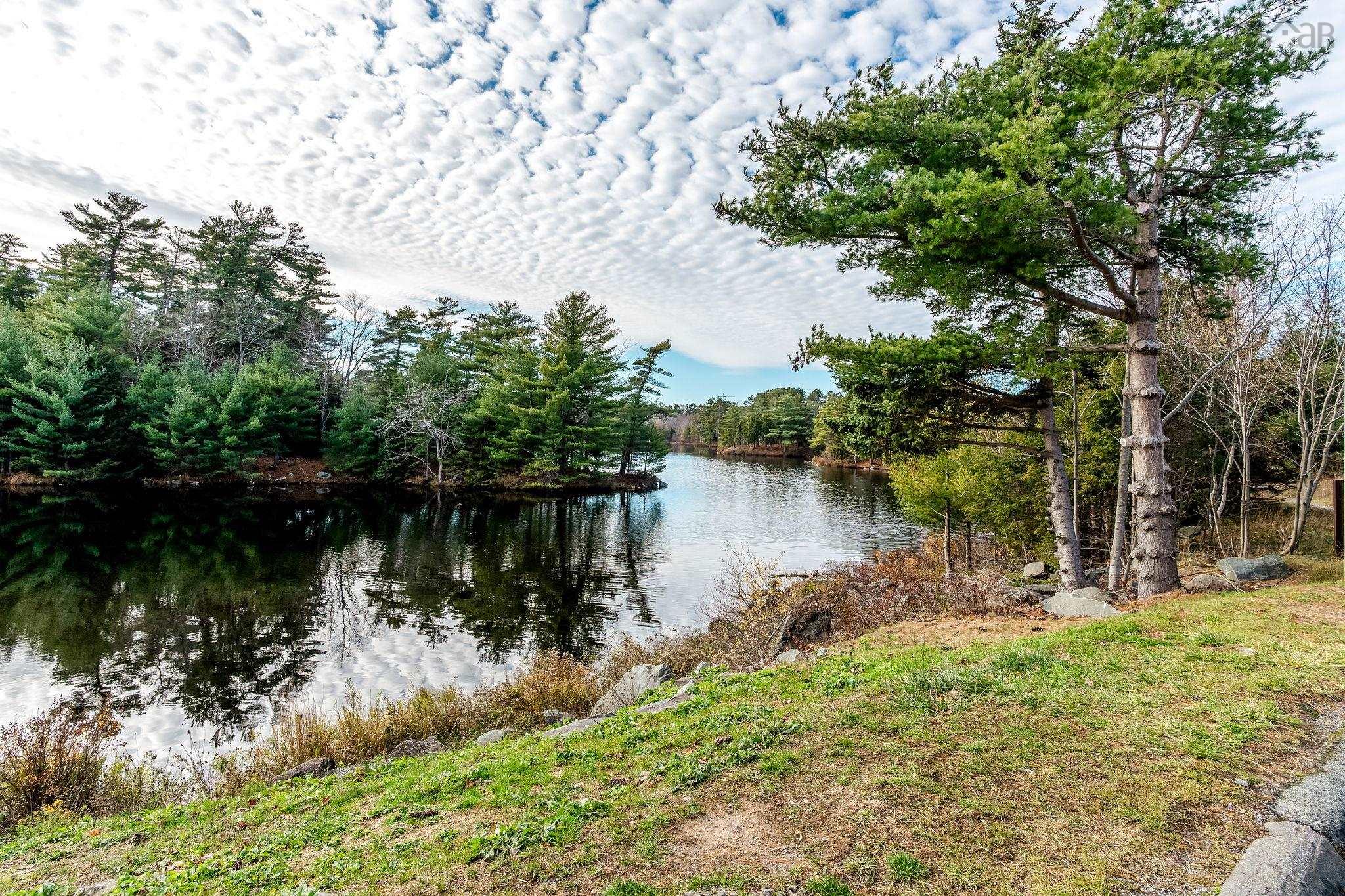 311 2 Lake Drive, Bedford, NS (MLS 202600206)