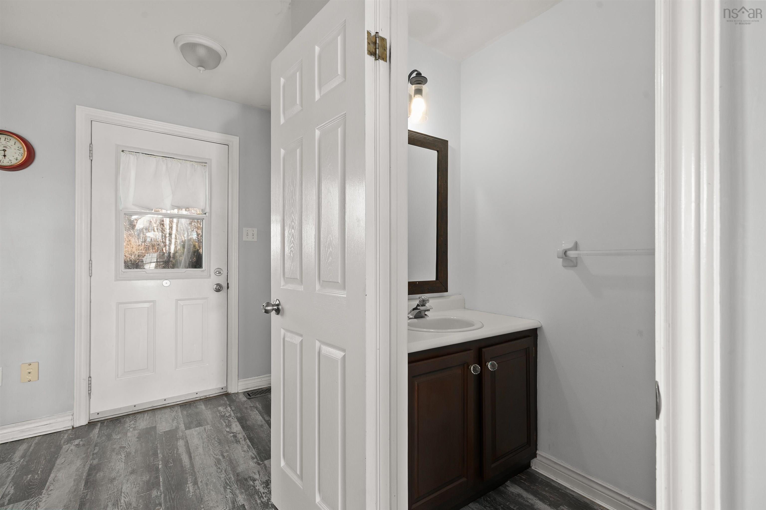 20 Russell Lake Drive, Dartmouth, NS (MLS 202600217)