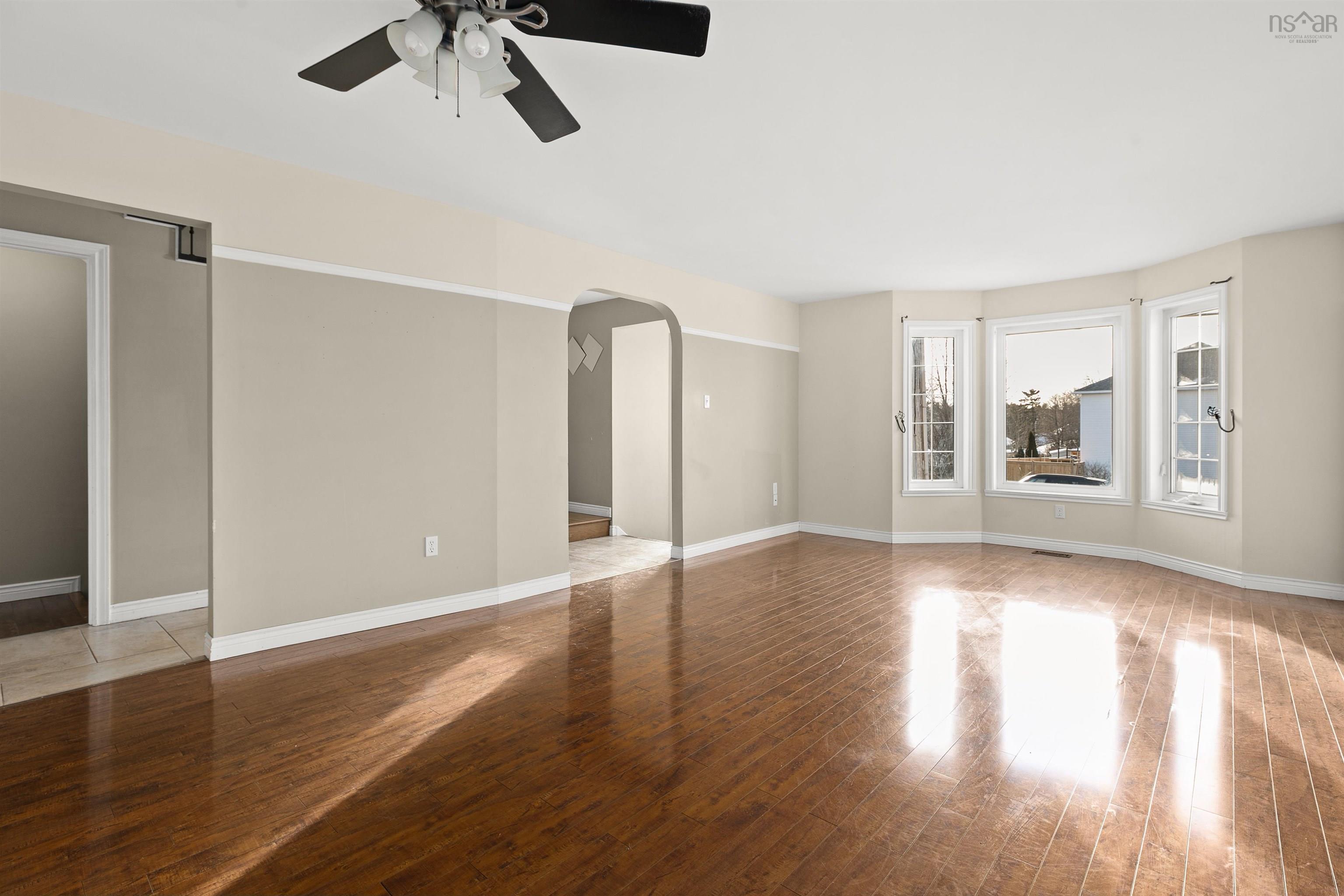 20 Russell Lake Drive, Dartmouth, NS (MLS 202600217)