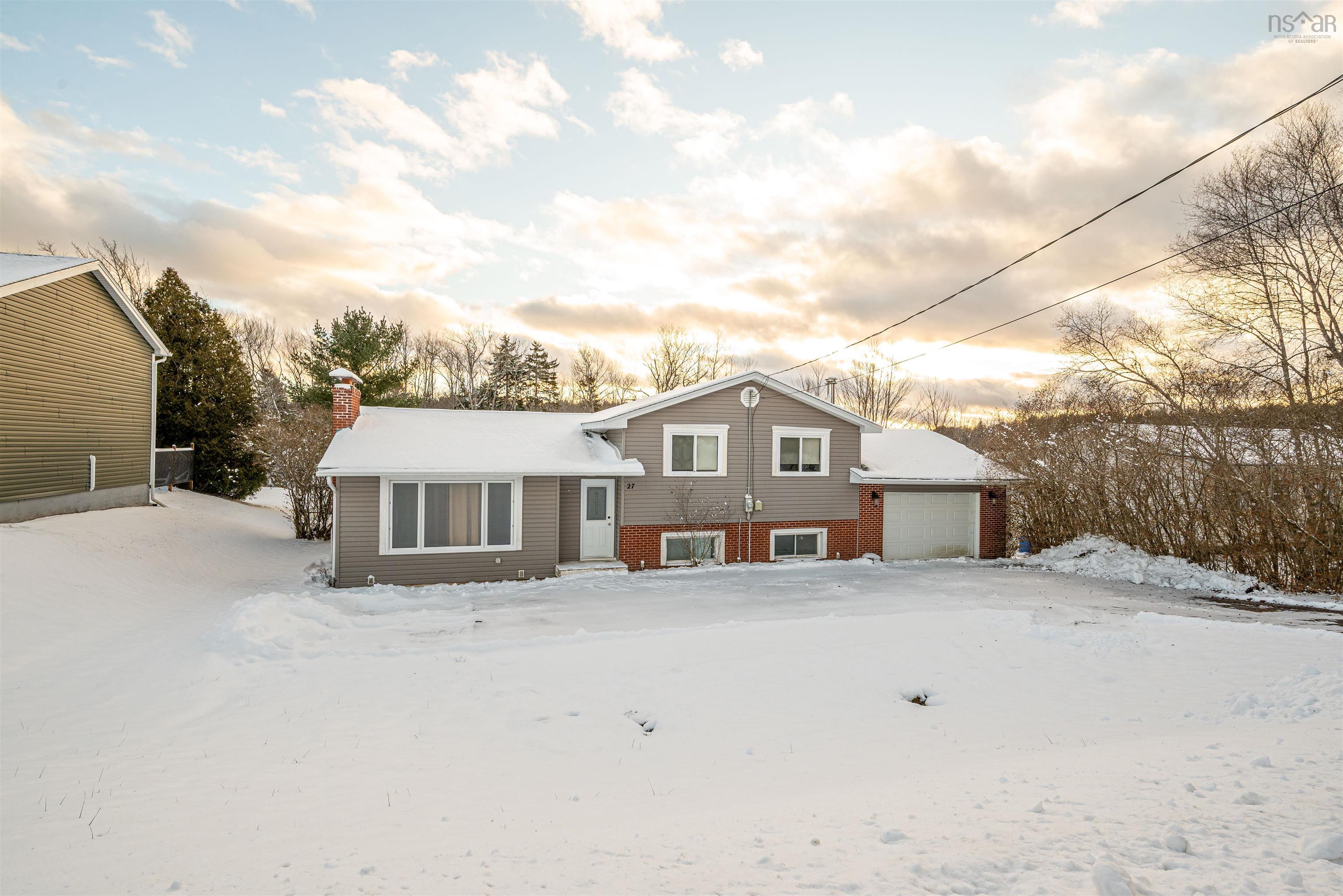 27 Grove Avenue, Beaver Bank, NS (MLS 202600268)