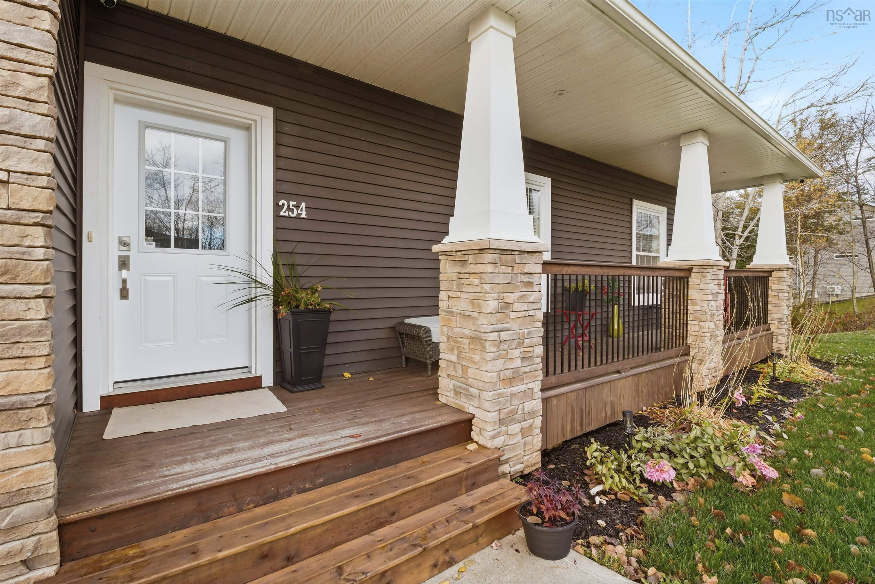 254 Laurel Ridge Drive, Beaver Bank, NS (MLS 202600307)