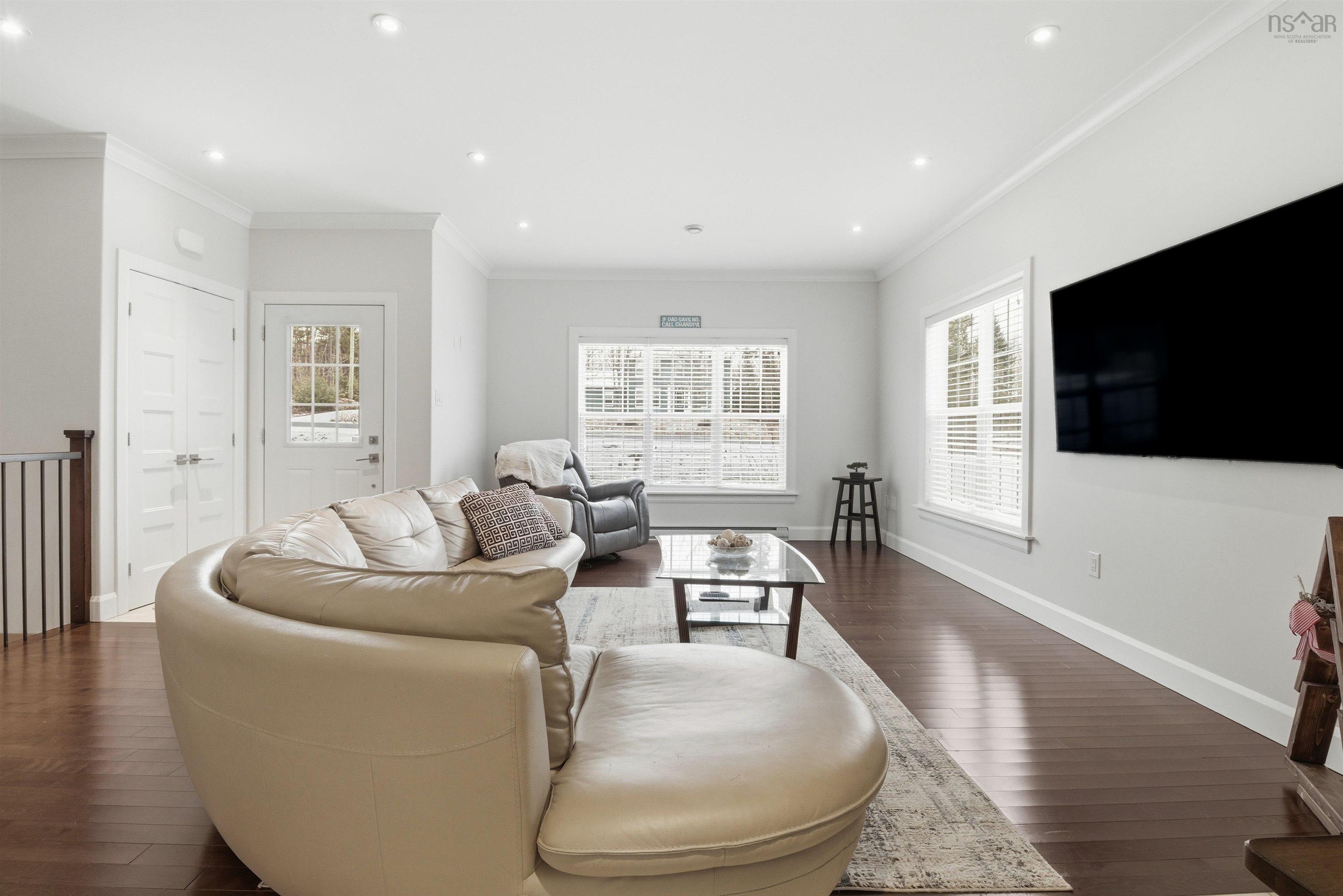 254 Laurel Ridge Drive, Beaver Bank, NS (MLS 202600307)