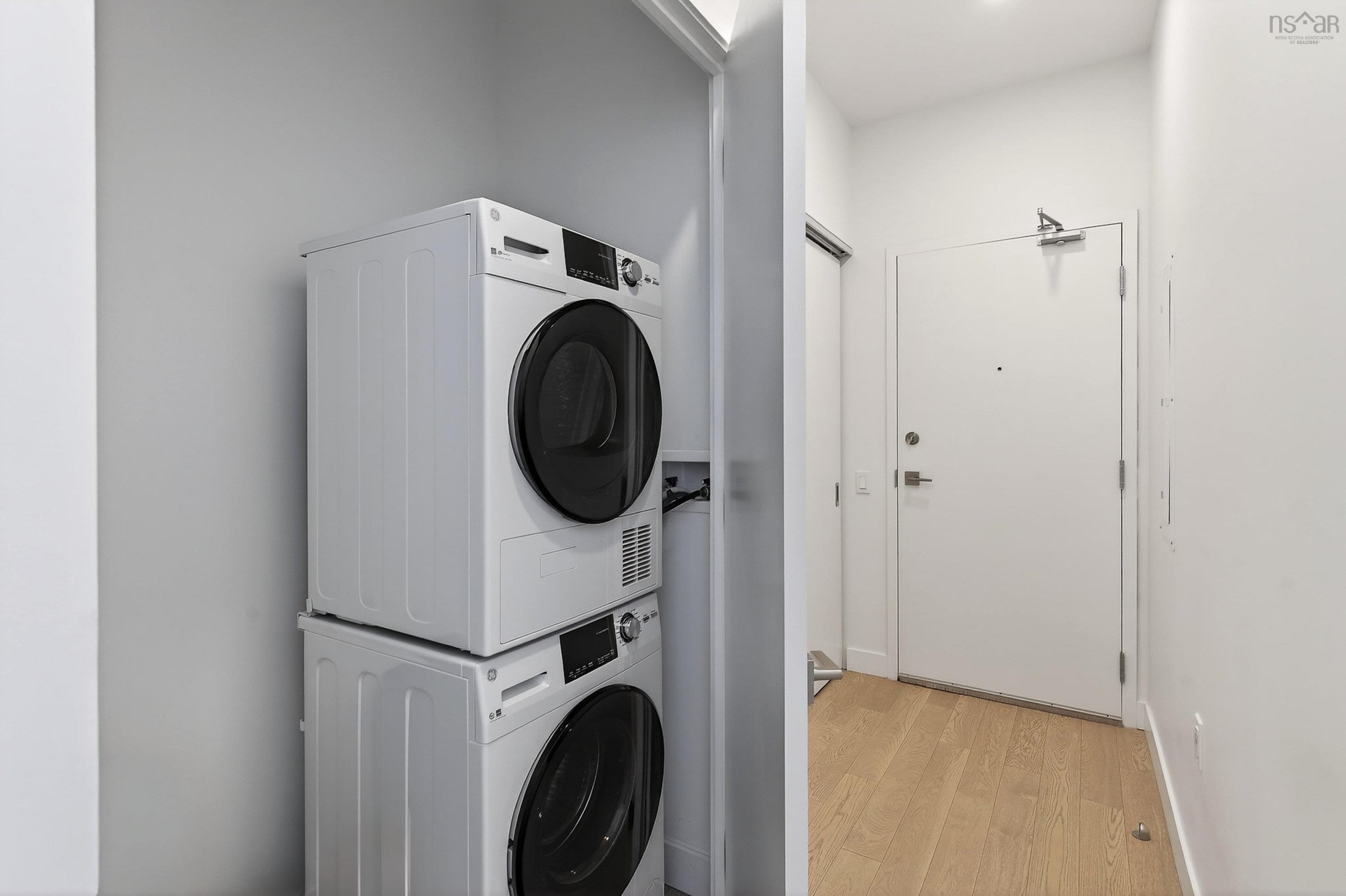 Ph1 5511 Bilby Street, Halifax Peninsula, NS (MLS 202600344)