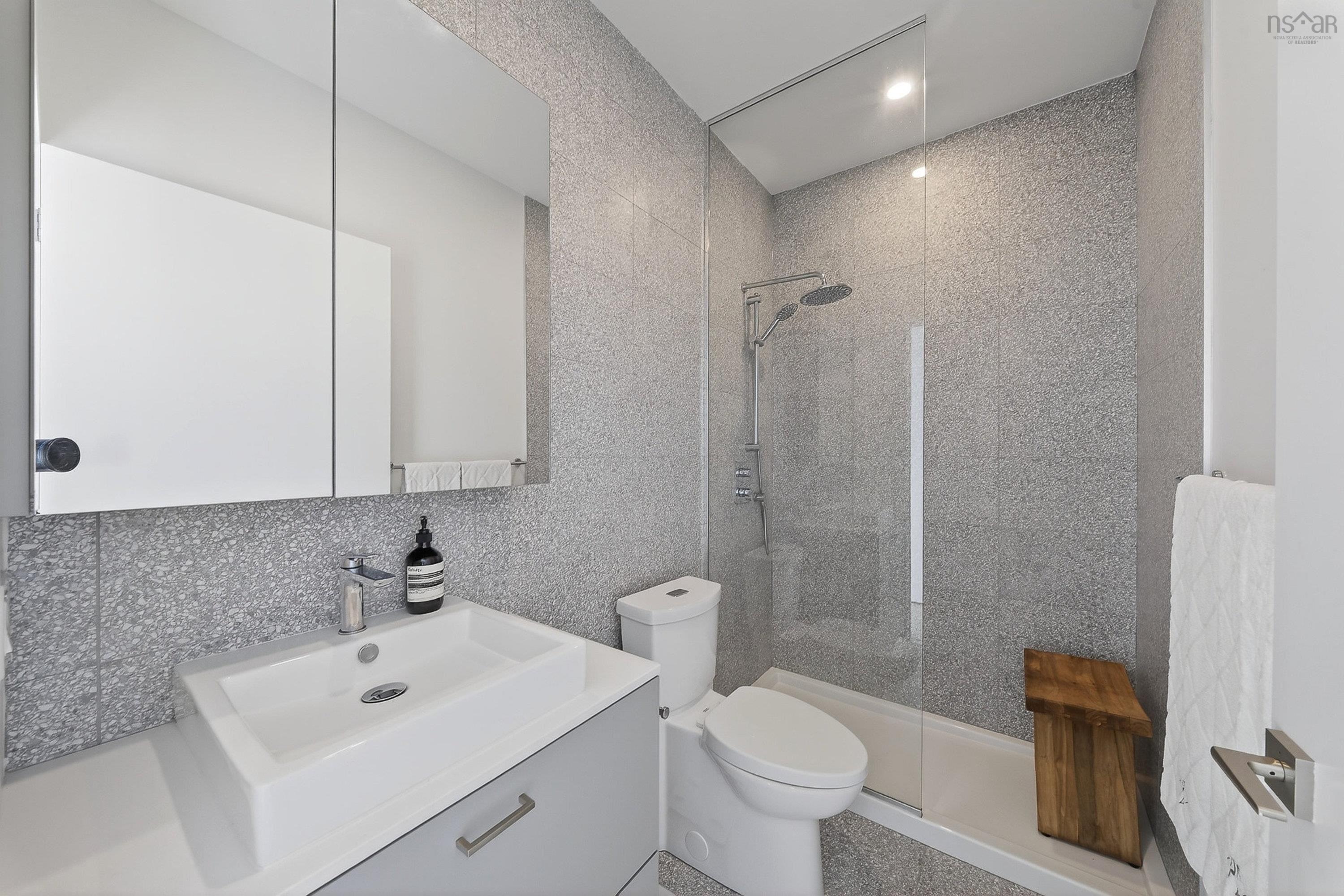 Ph1 5511 Bilby Street, Halifax Peninsula, NS (MLS 202600344)