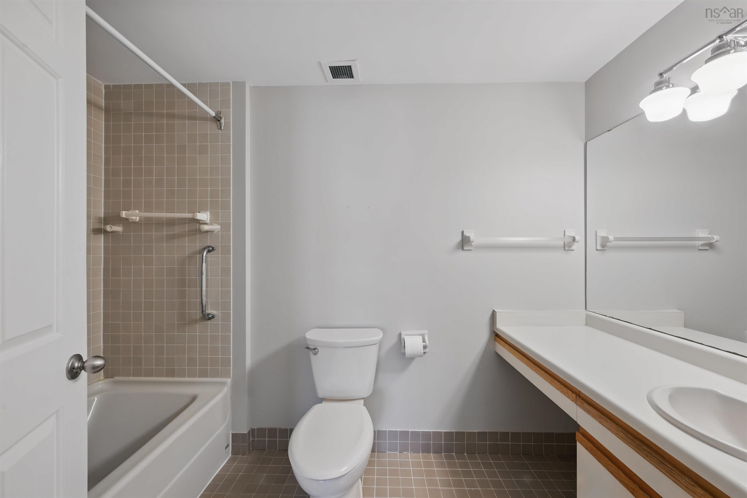 112 1350 Oxford Street, Halifax, NS (MLS 202600386)