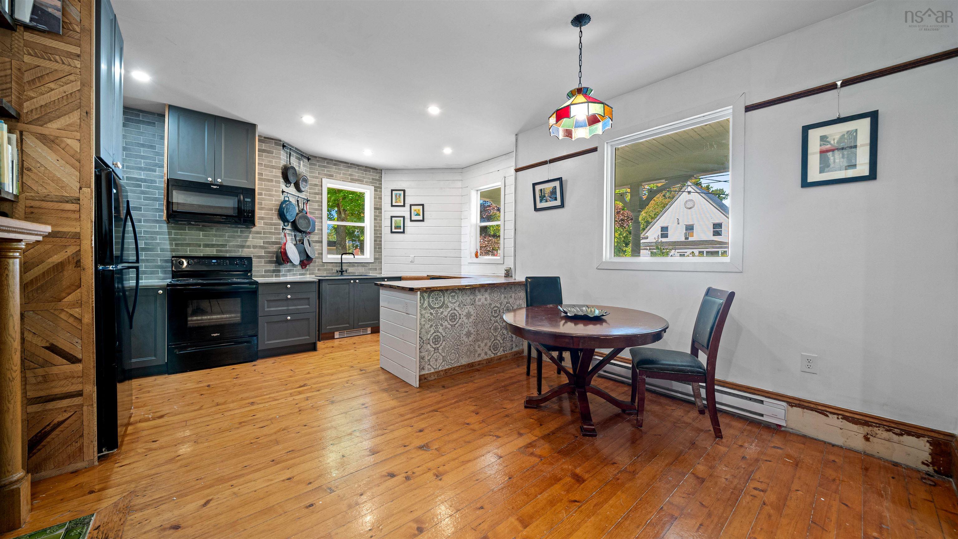 $465,000.00: 366 Main Street, Middleton