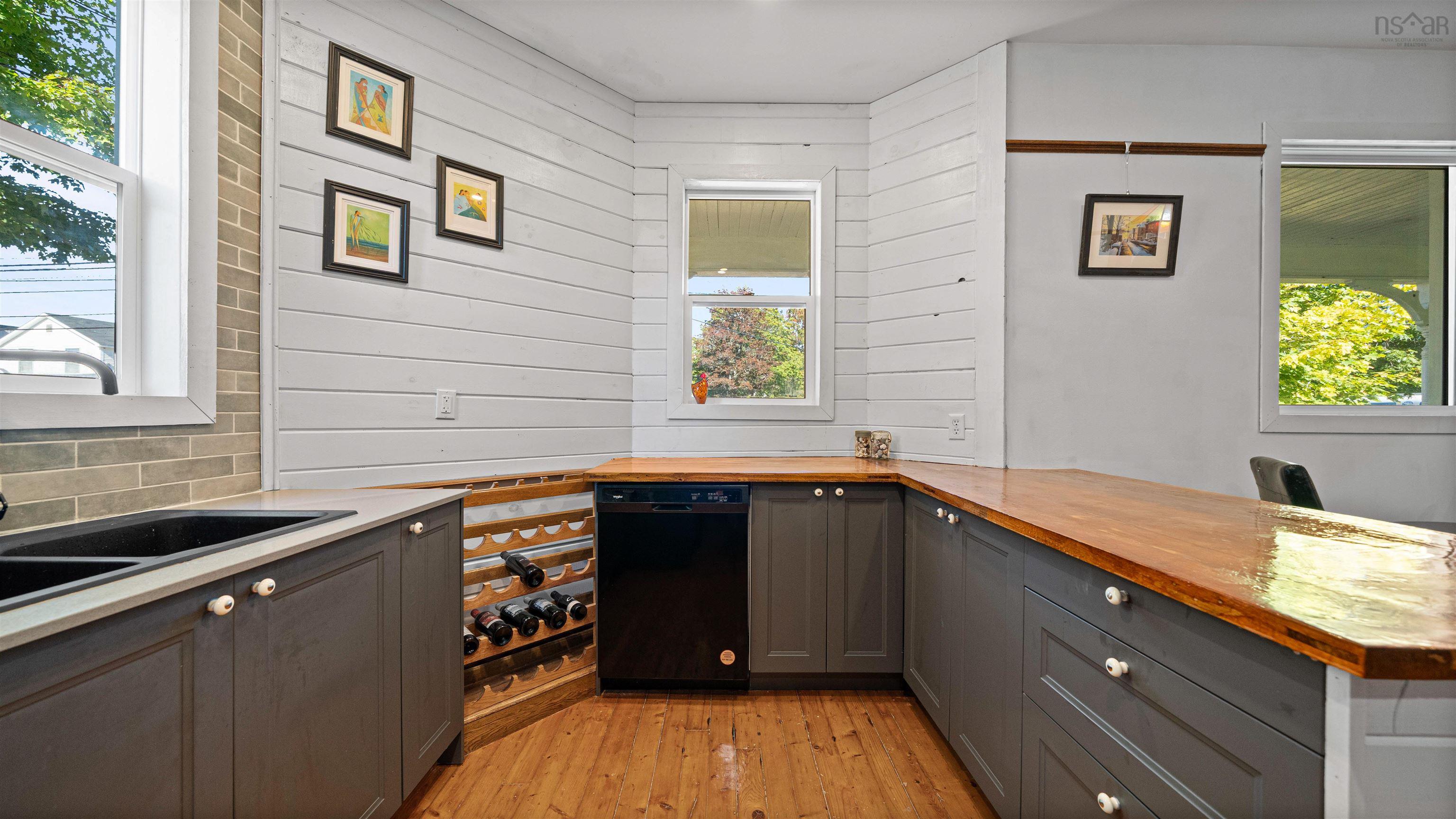 $465,000.00: 366 Main Street, Middleton