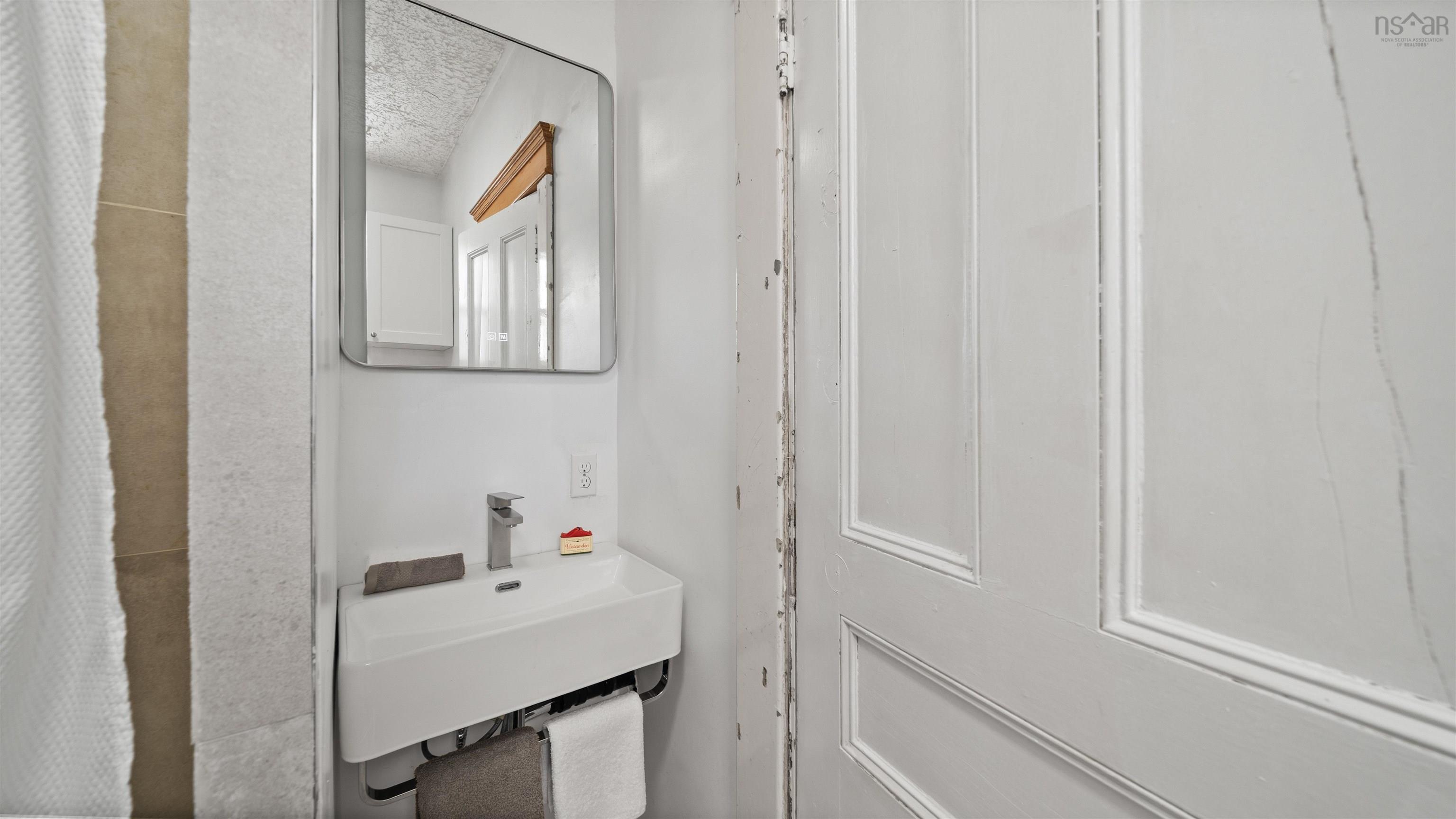 $465,000.00: 366 Main Street, Middleton