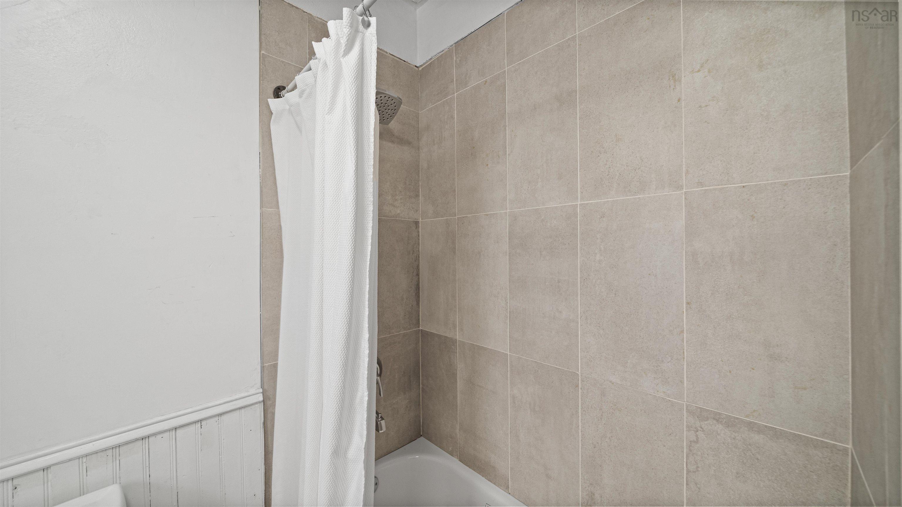 $465,000.00: 366 Main Street, Middleton