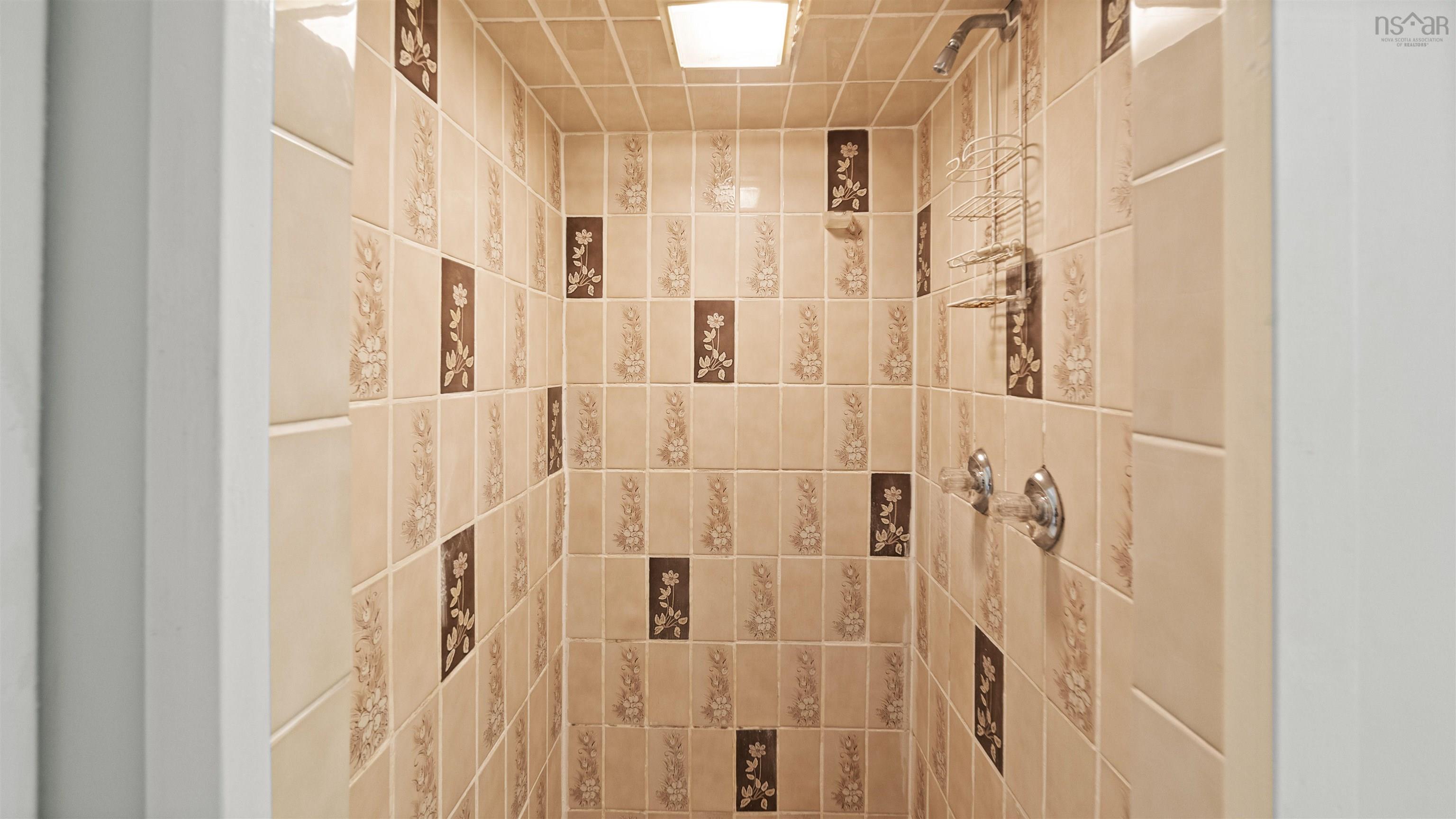 $465,000.00: 366 Main Street, Middleton