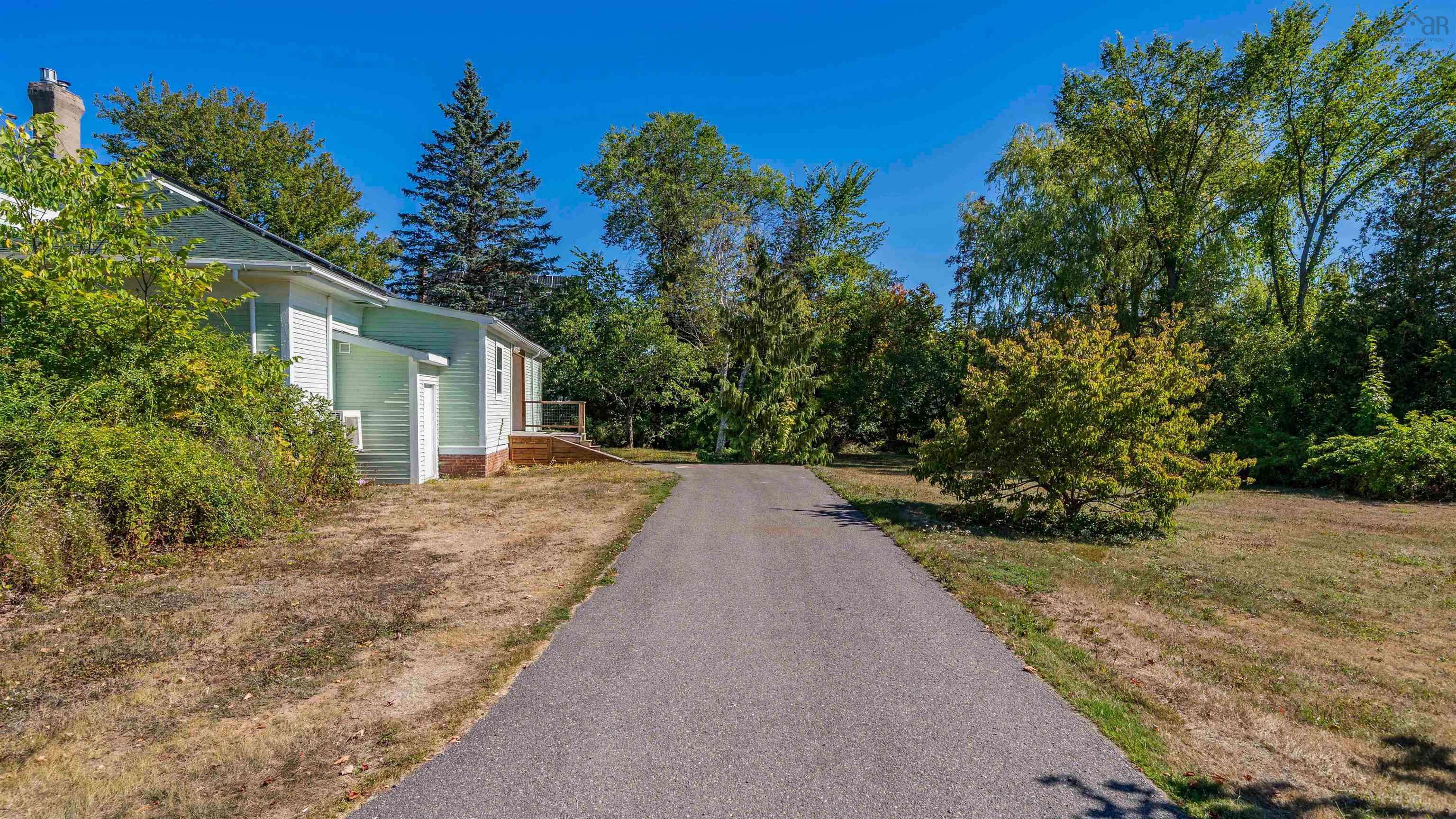 $465,000.00: 366 Main Street, Middleton