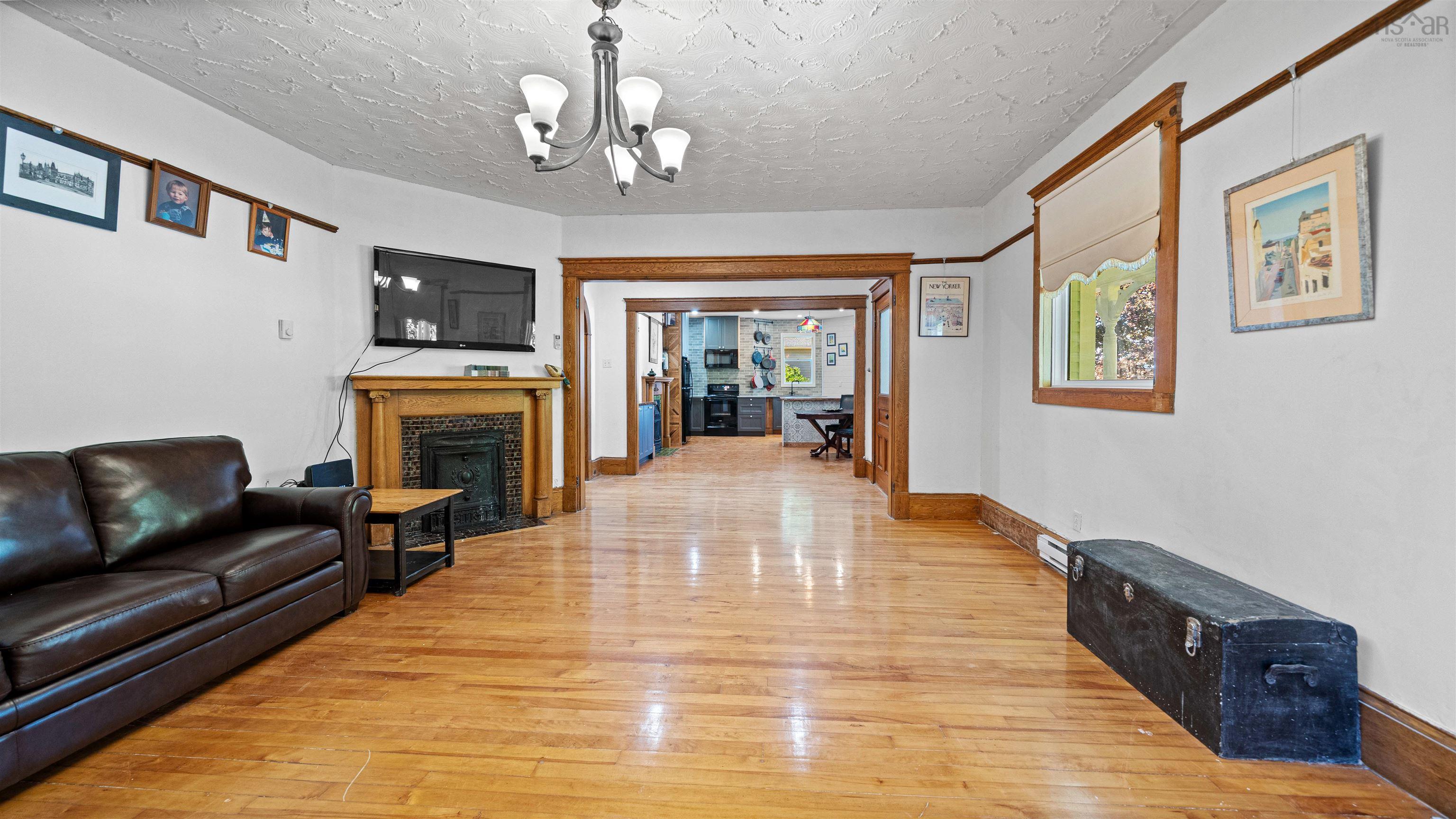 $465,000.00: 366 Main Street, Middleton