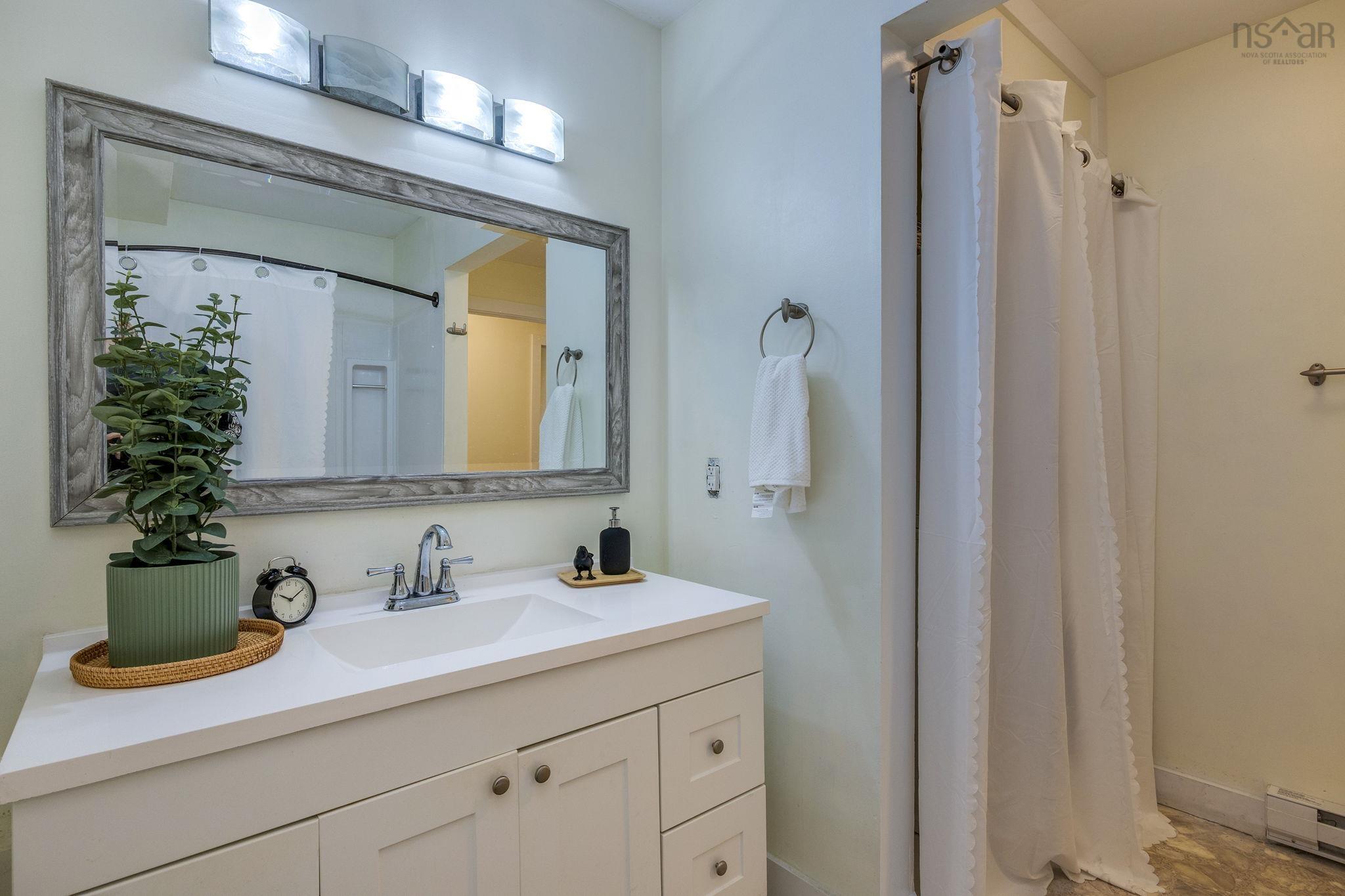 209 87 Kearney Lake Drive, Halifax, NS (MLS 202600411)