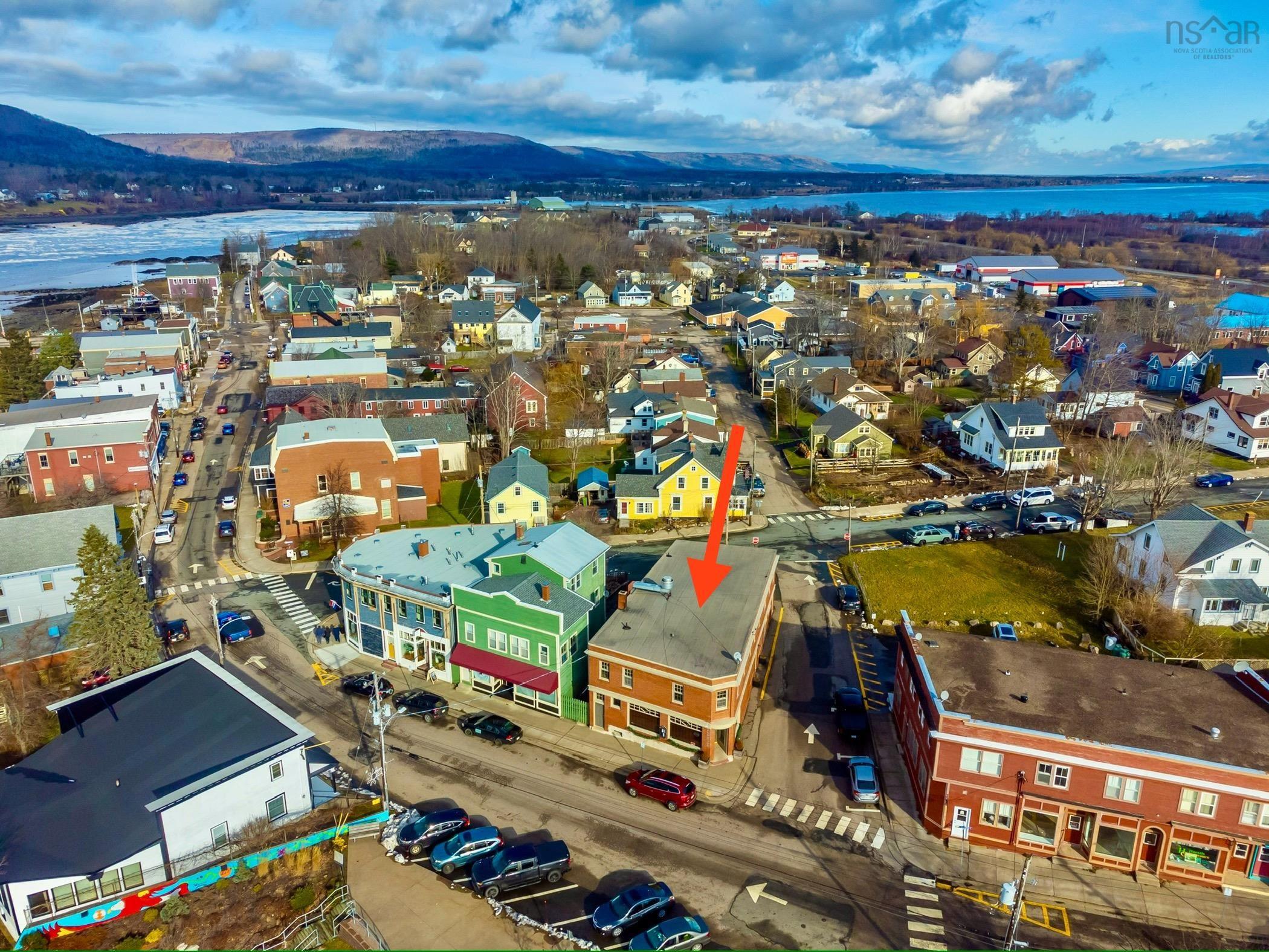 $799,000.00: 272-274 St George & 59-61 St James Street, Annapolis Royal