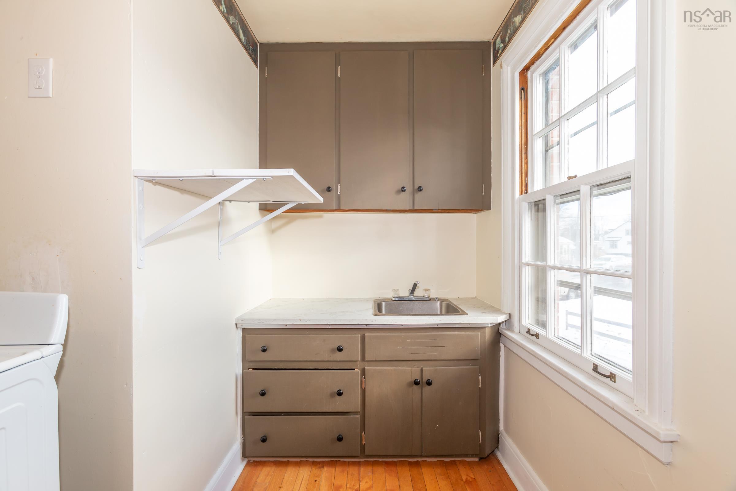 $799,000.00: 272-274 St George & 59-61 St James Street, Annapolis Royal