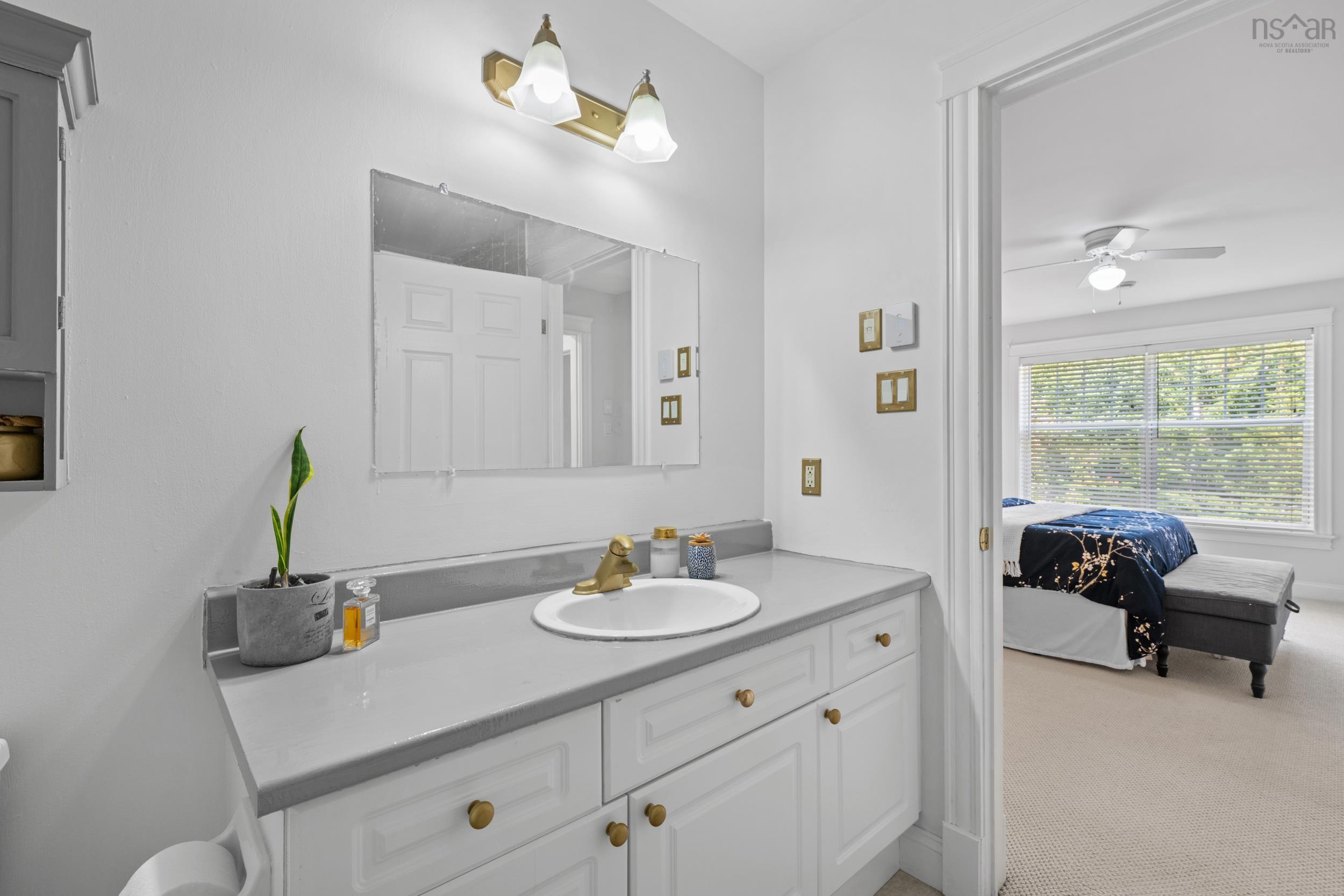 $530,000.00: 38 Greenside Lane, Hammonds Plains