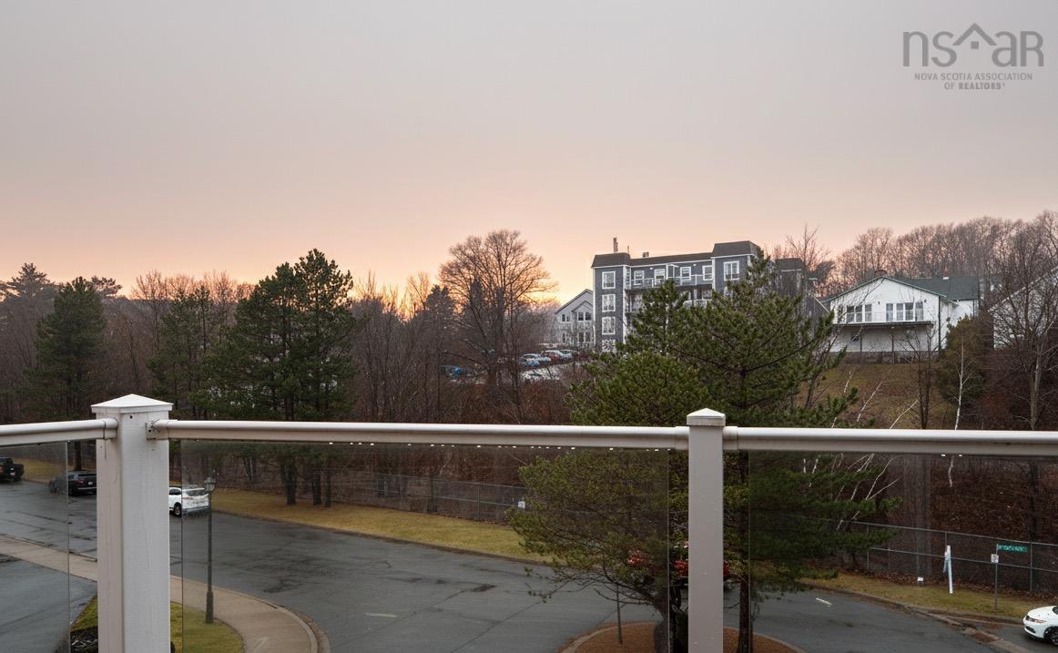 $525,000.00: 302 30 Waterfront Drive, Bedford