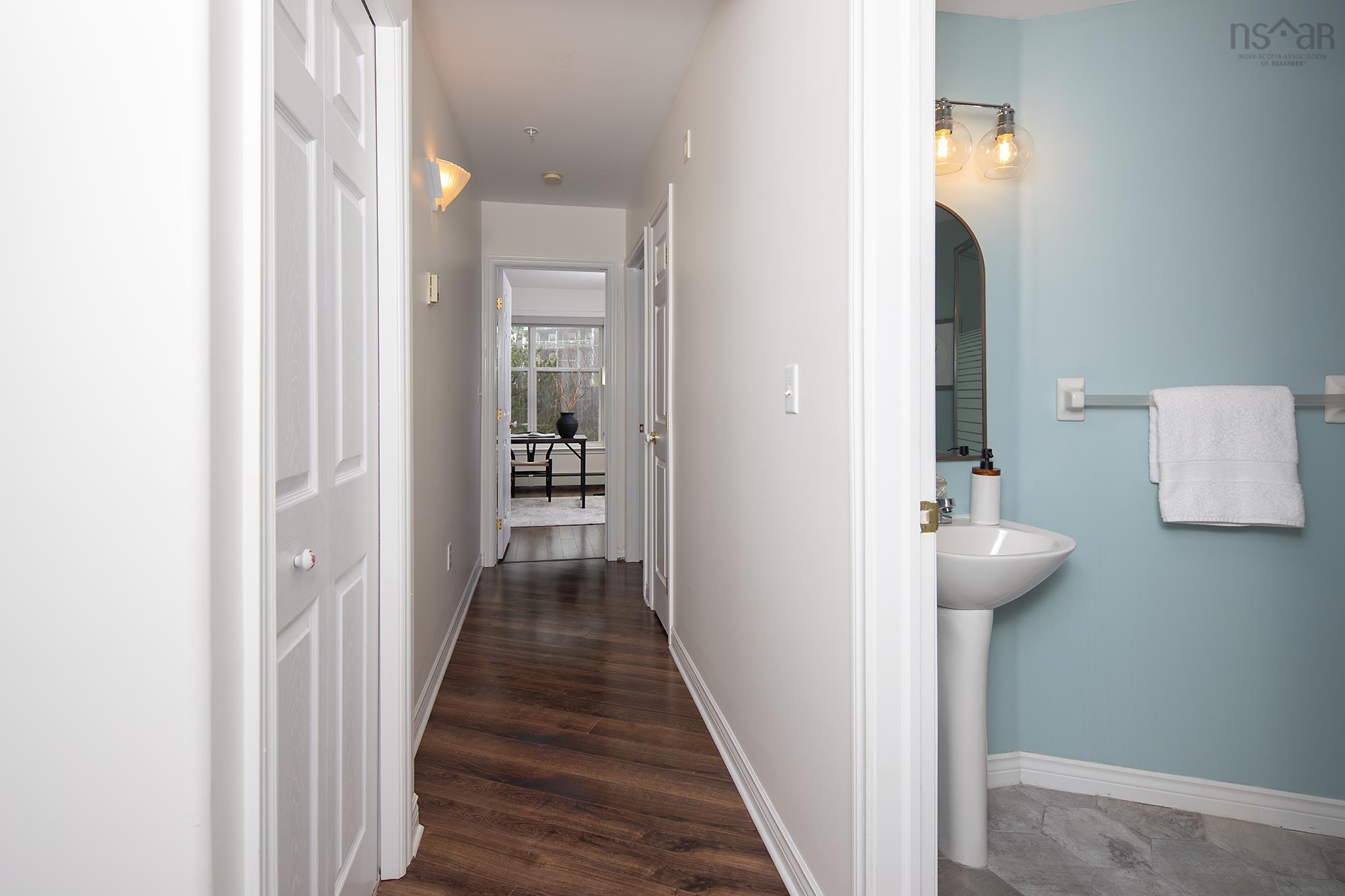 $525,000.00: 302 30 Waterfront Drive, Bedford