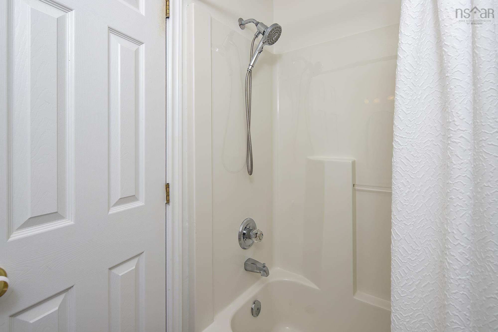 $525,000.00: 302 30 Waterfront Drive, Bedford