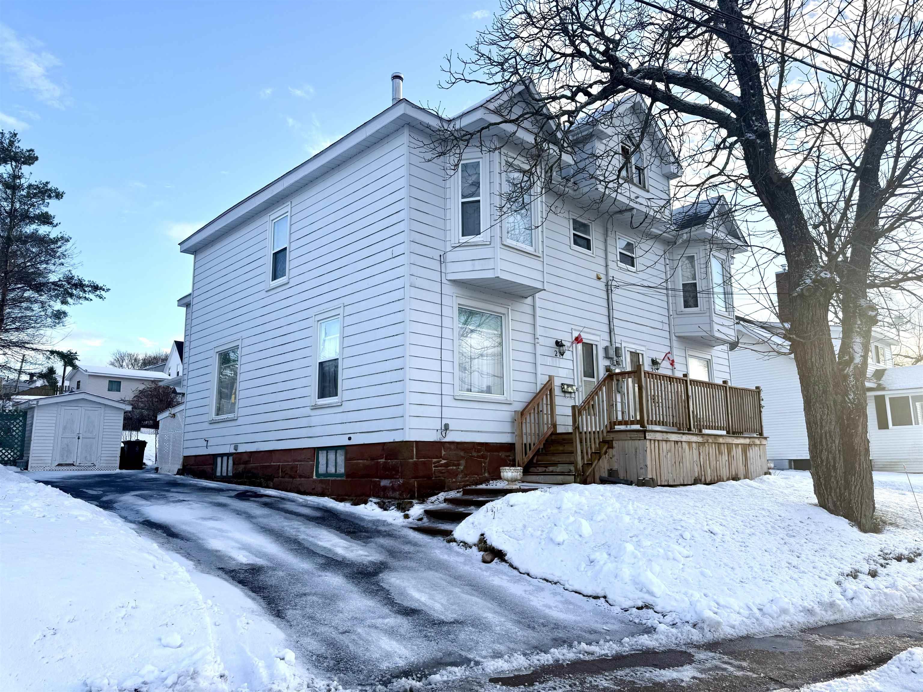 27 Beacon Street, Amherst, NS (MLS® 202600446)