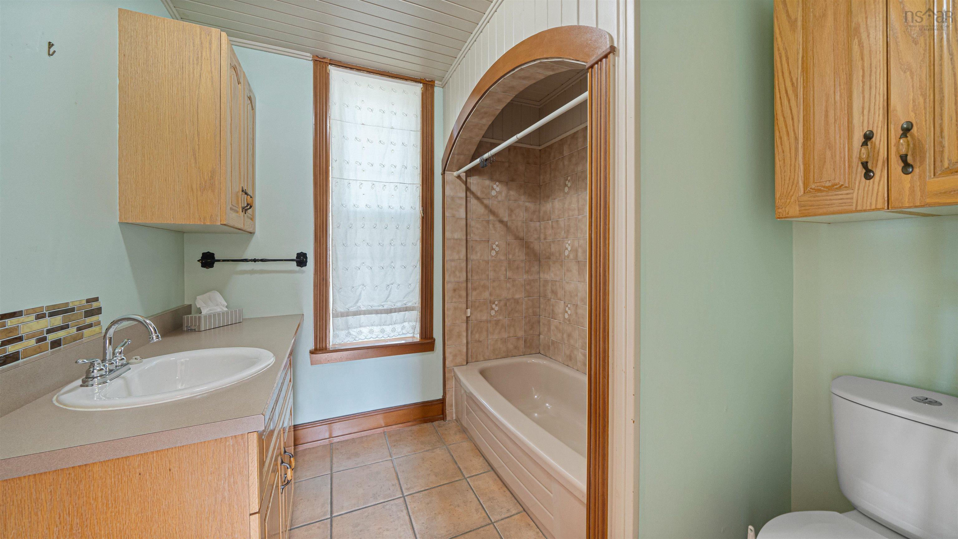 $349,900.00: 79 Willow Avenue, New Glasgow