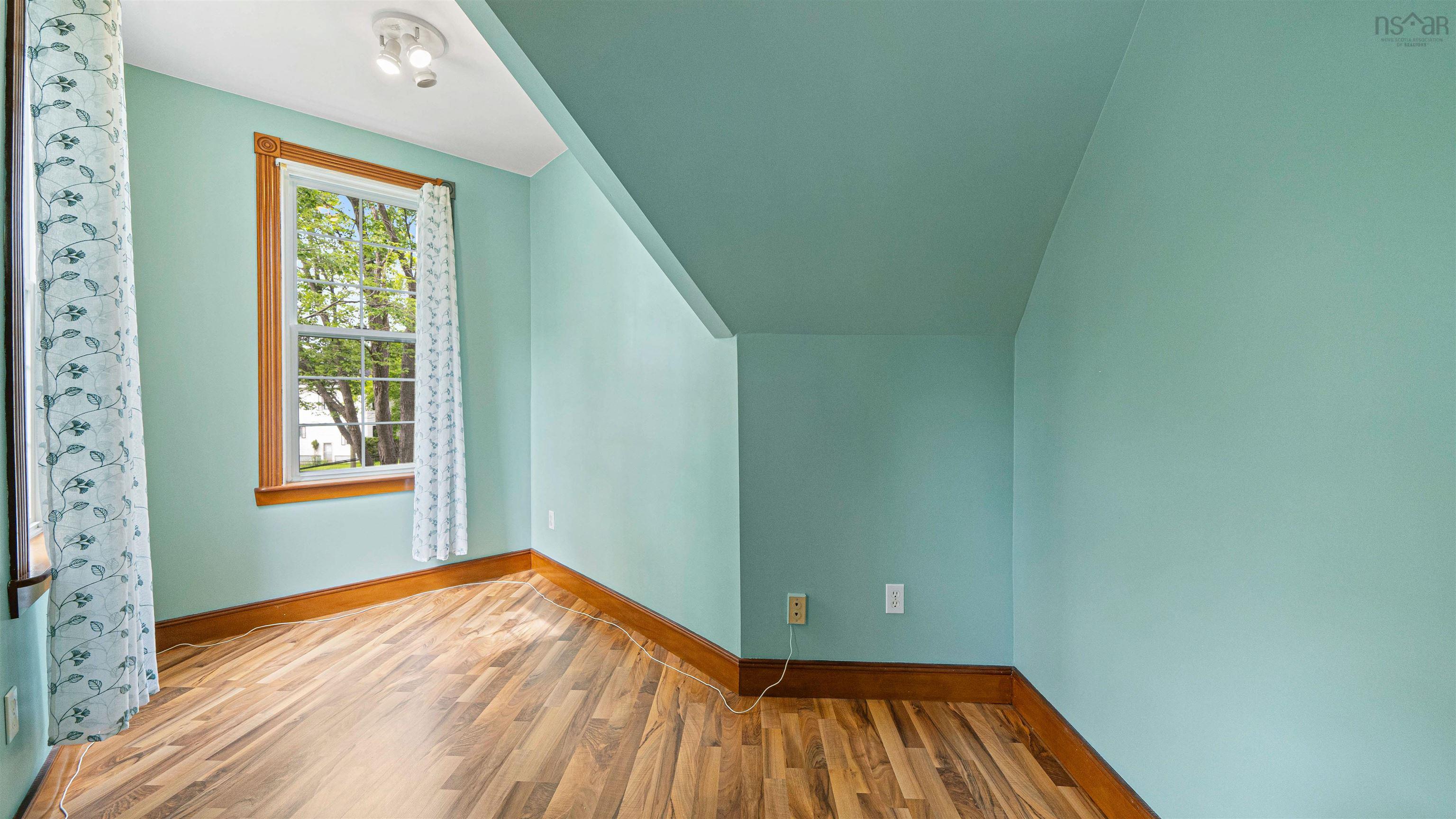 $349,900.00: 79 Willow Avenue, New Glasgow