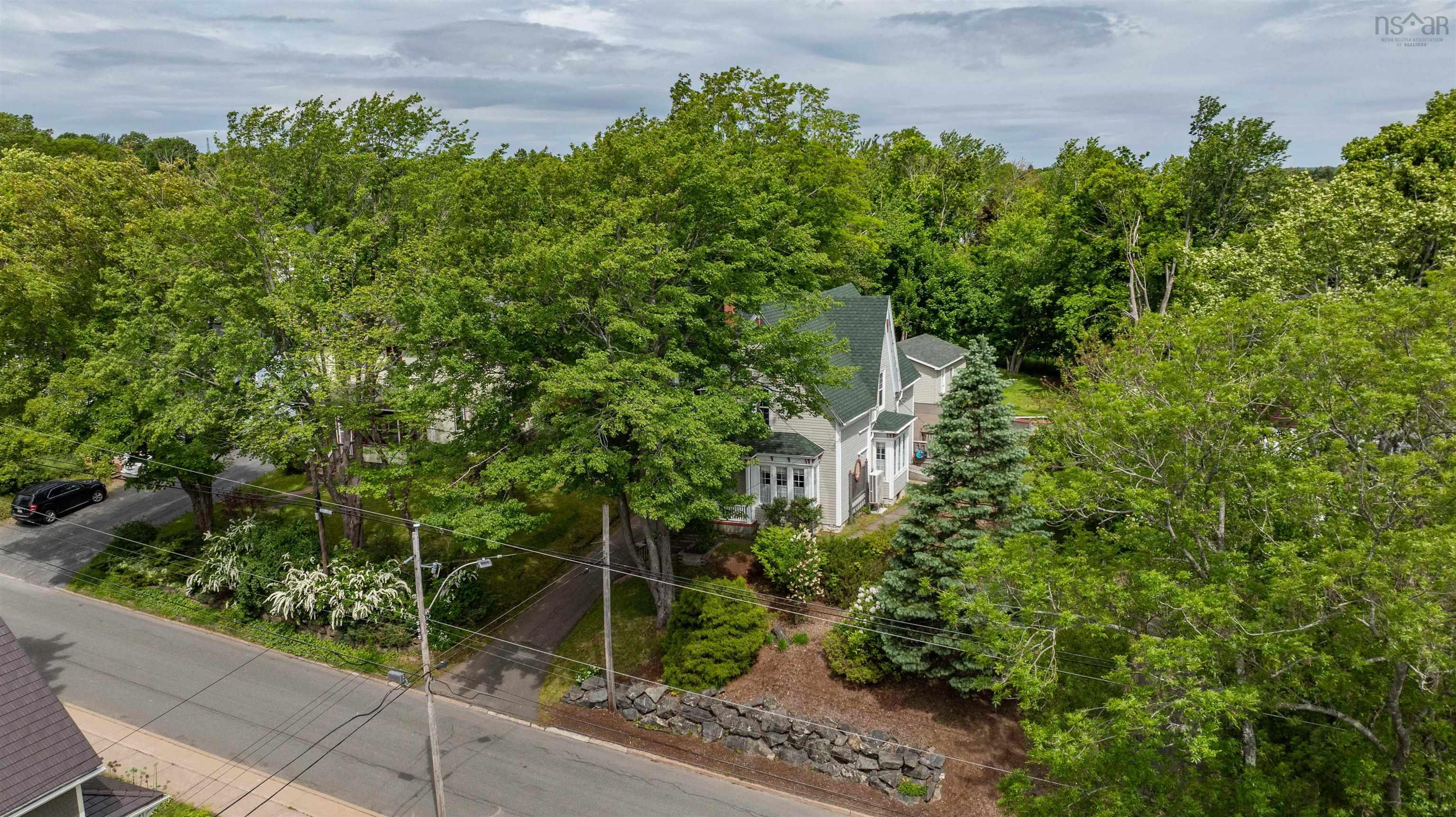 $349,900.00: 79 Willow Avenue, New Glasgow